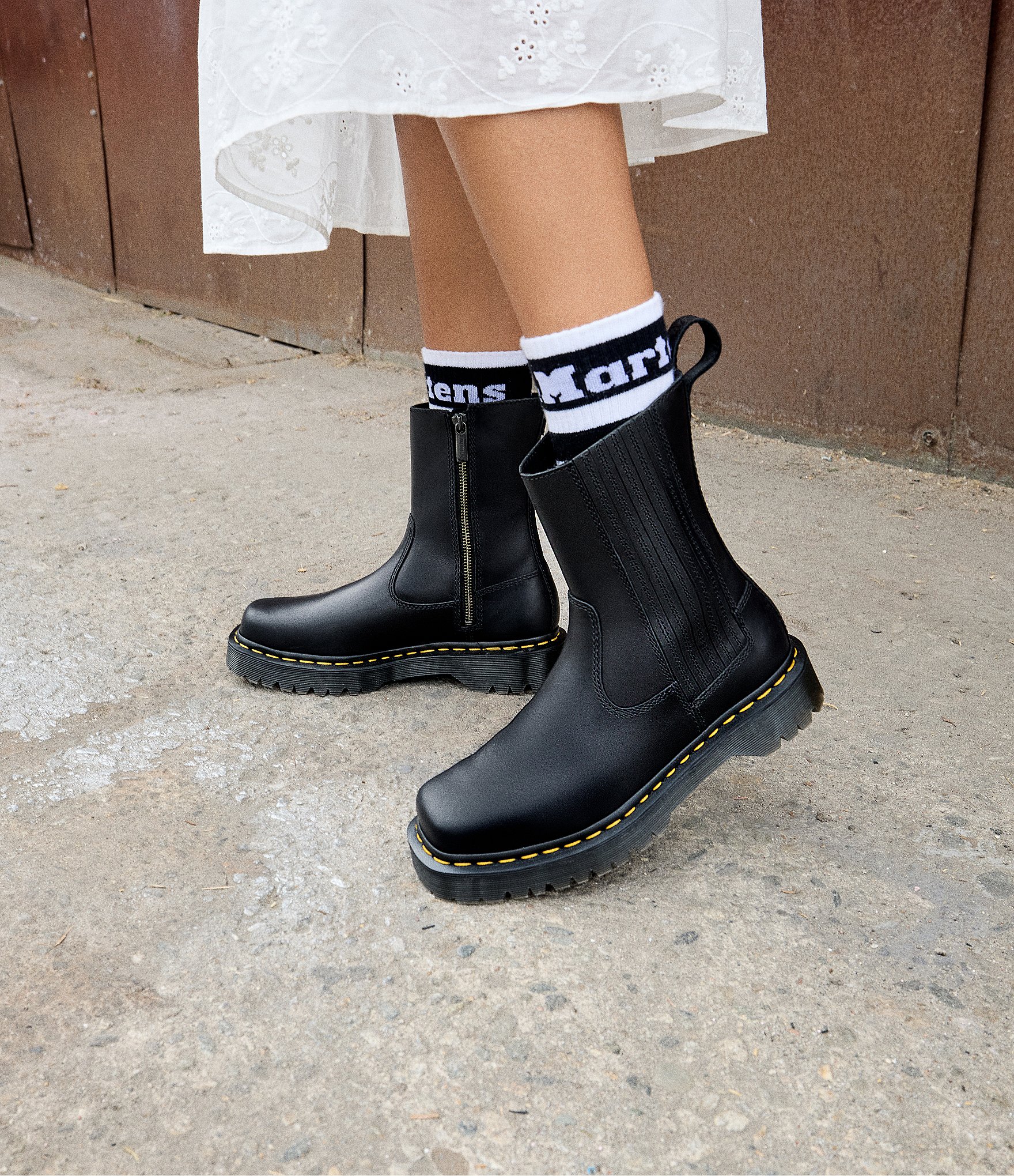 Dr. Martens Amaayah Lo Orleans Leather Pull On Booties