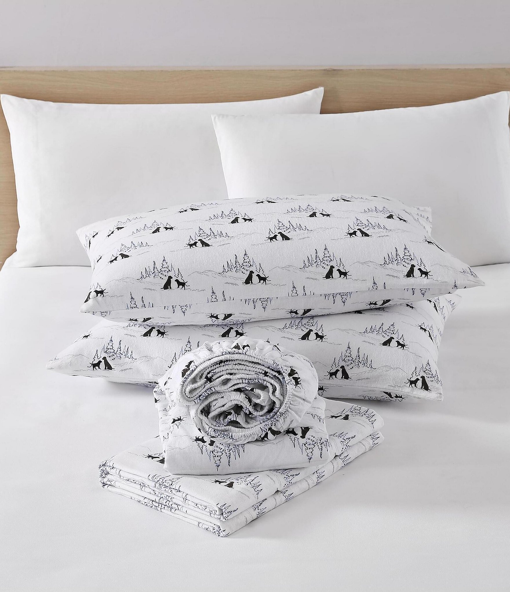 Eddie Bauer Dog Friends Printed Flannel Sheet Set