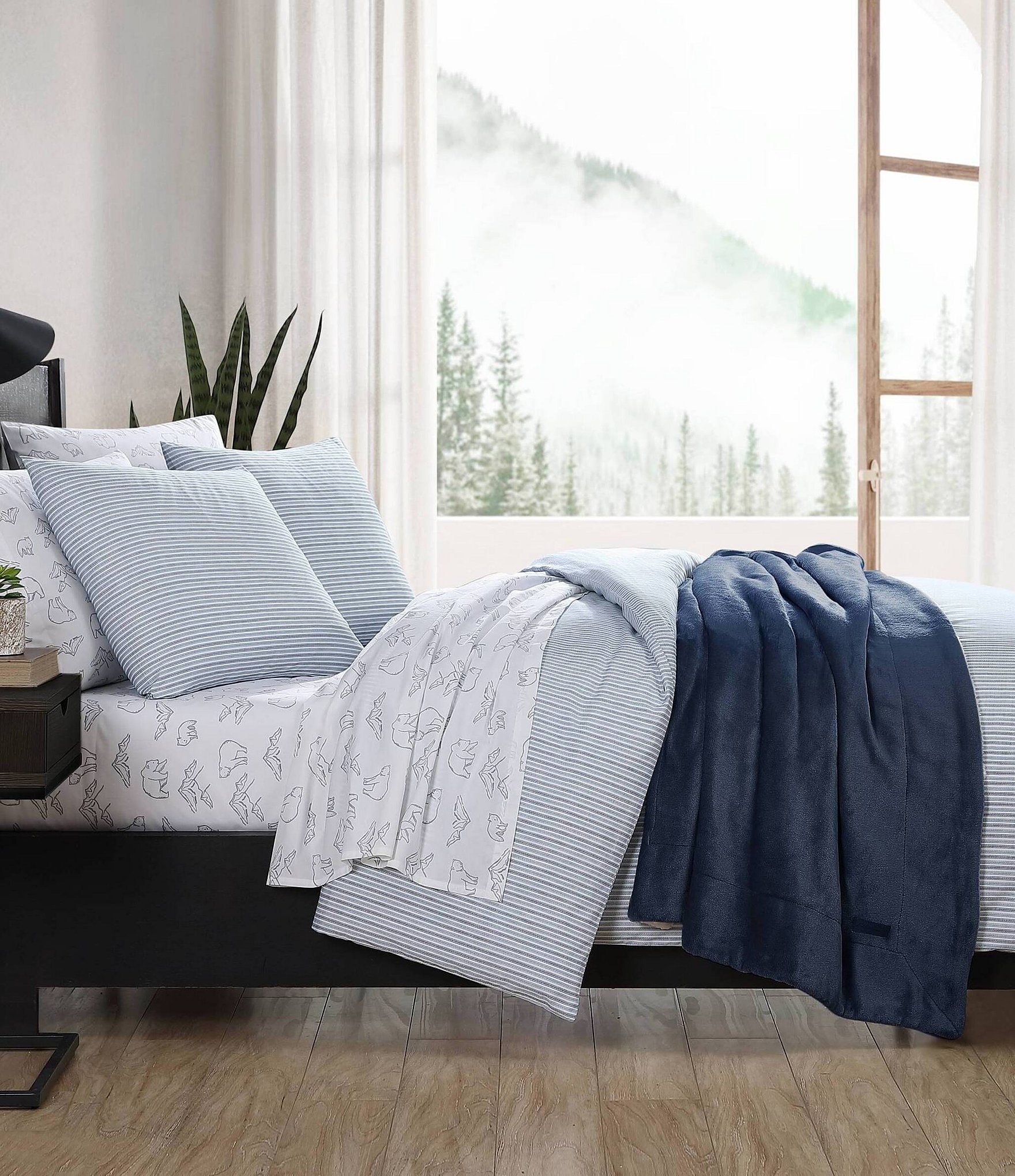 Eddie Bauer Ticking Striped Cotton Percale Duvet Cover Mini Set