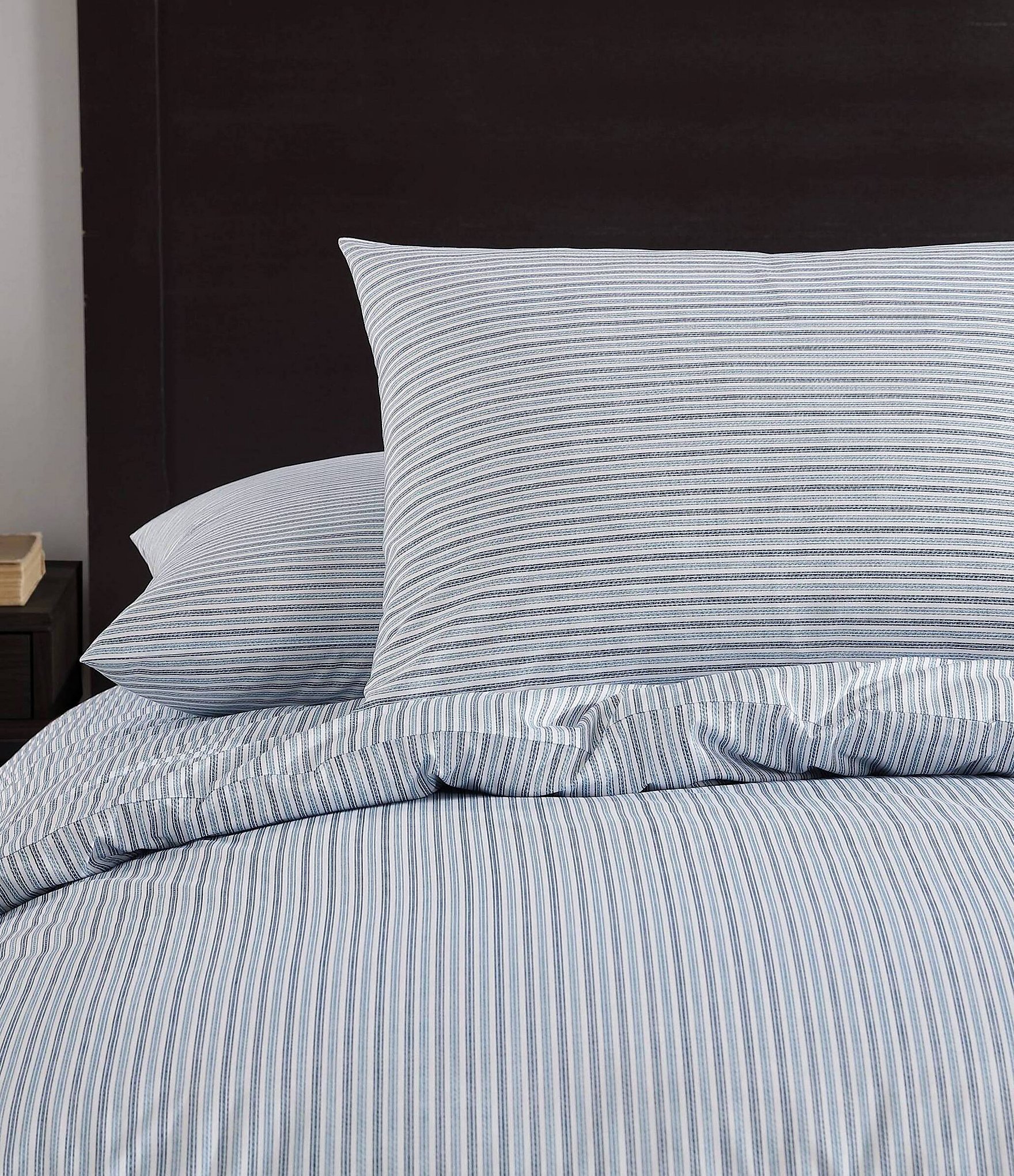 Eddie Bauer Ticking Striped Cotton Percale Duvet Cover Mini Set