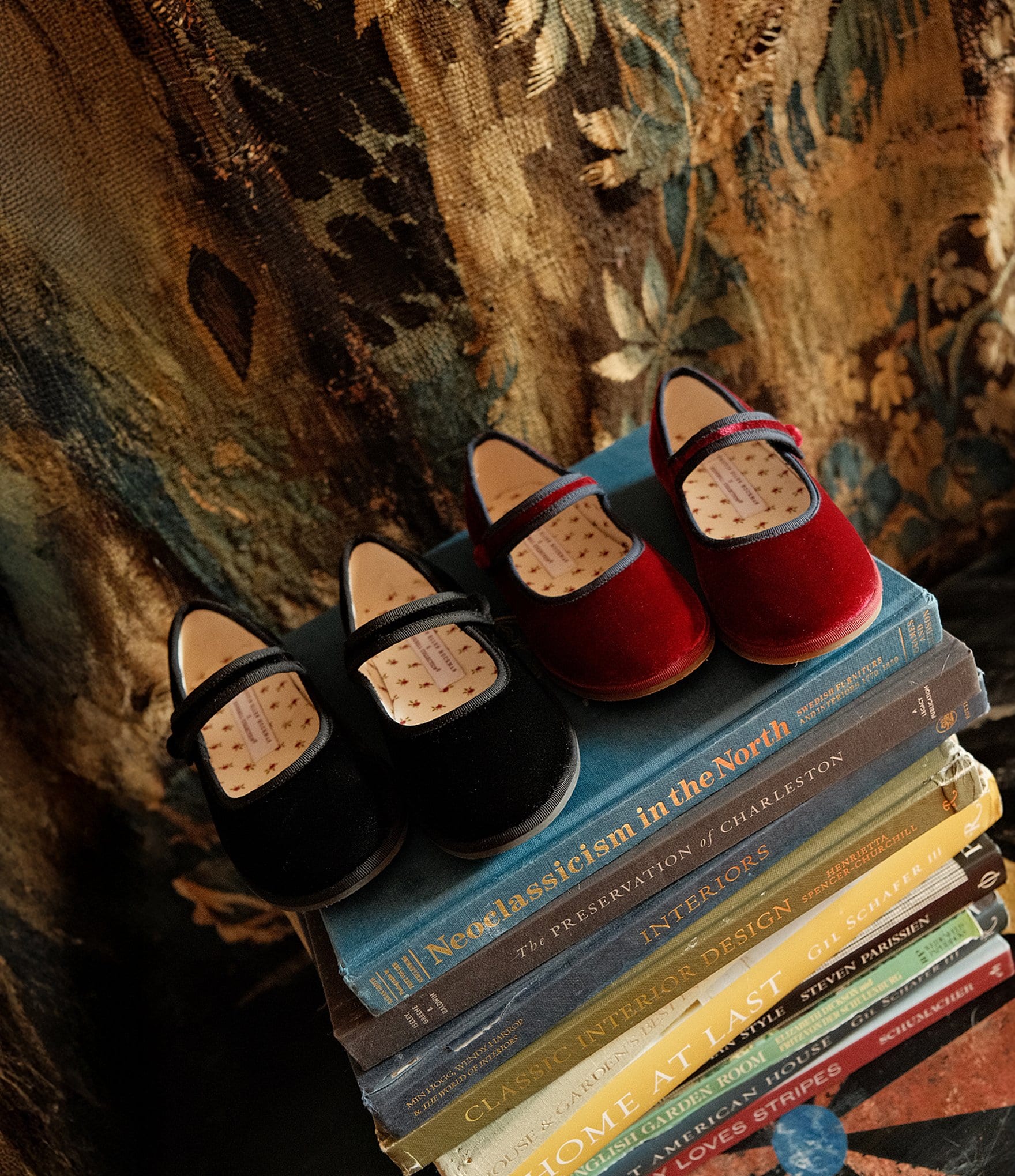 Edgehill Collection x Kristin Ellen Hockman Girls' Pippa Velvet Mary Janes (Toddler)