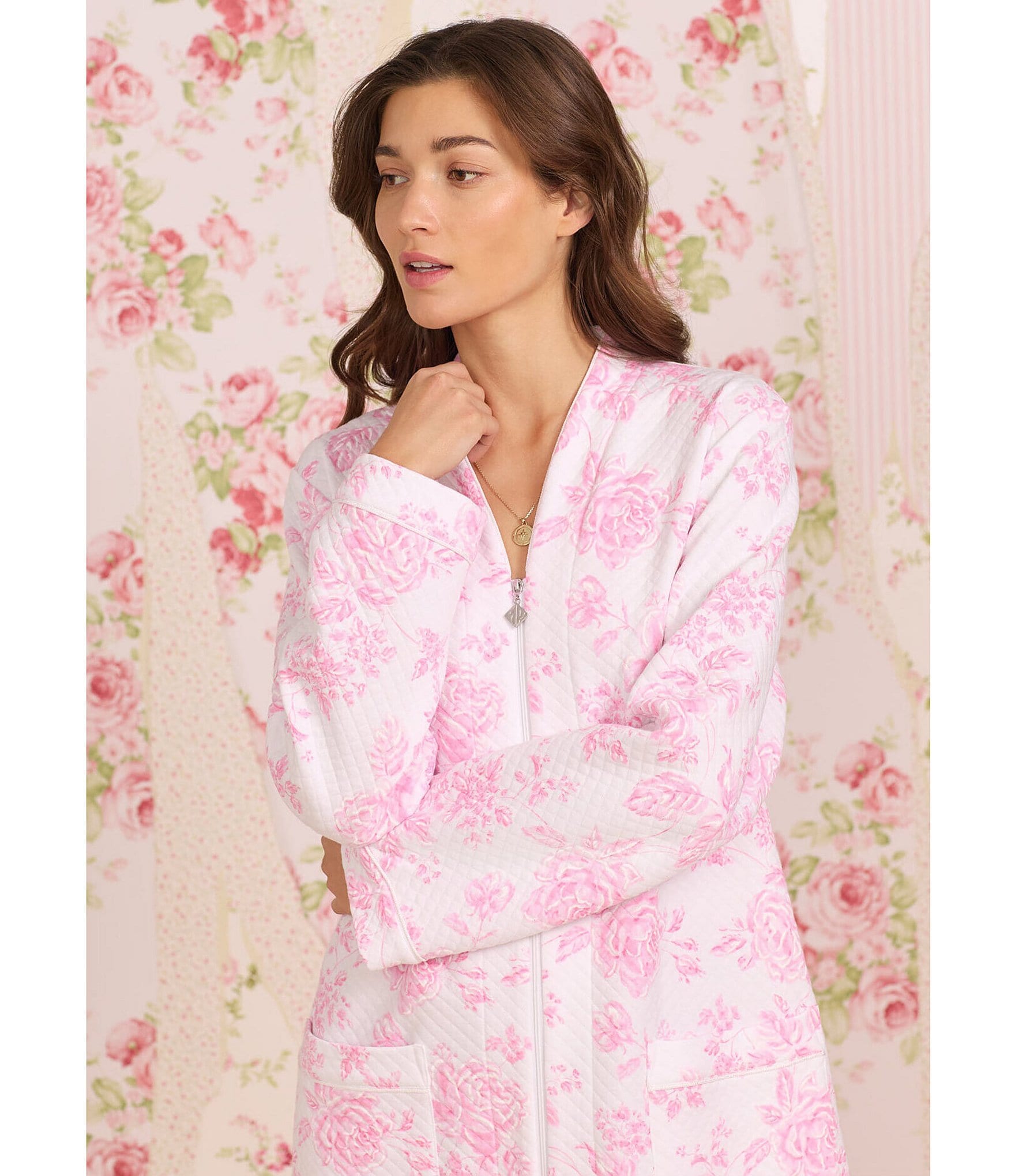 Eileen West Rose Print Diamond Quilted Long Sleeve Zip-Front Waltz Robe