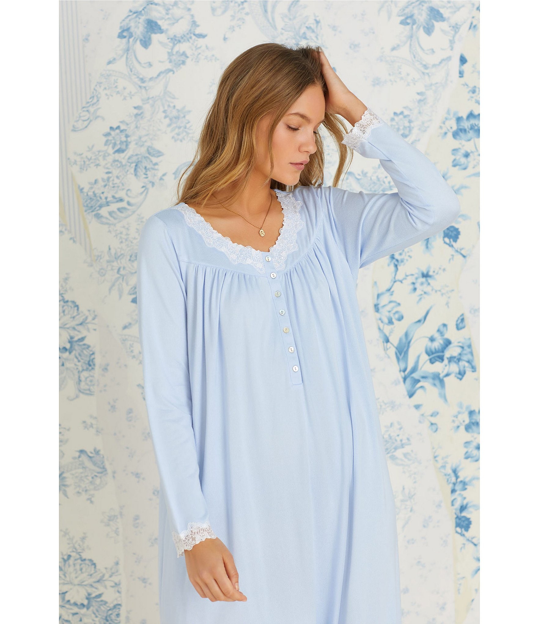 Eileen West Solid Sweater Knit Long Sleeve V-Neck Nightgown