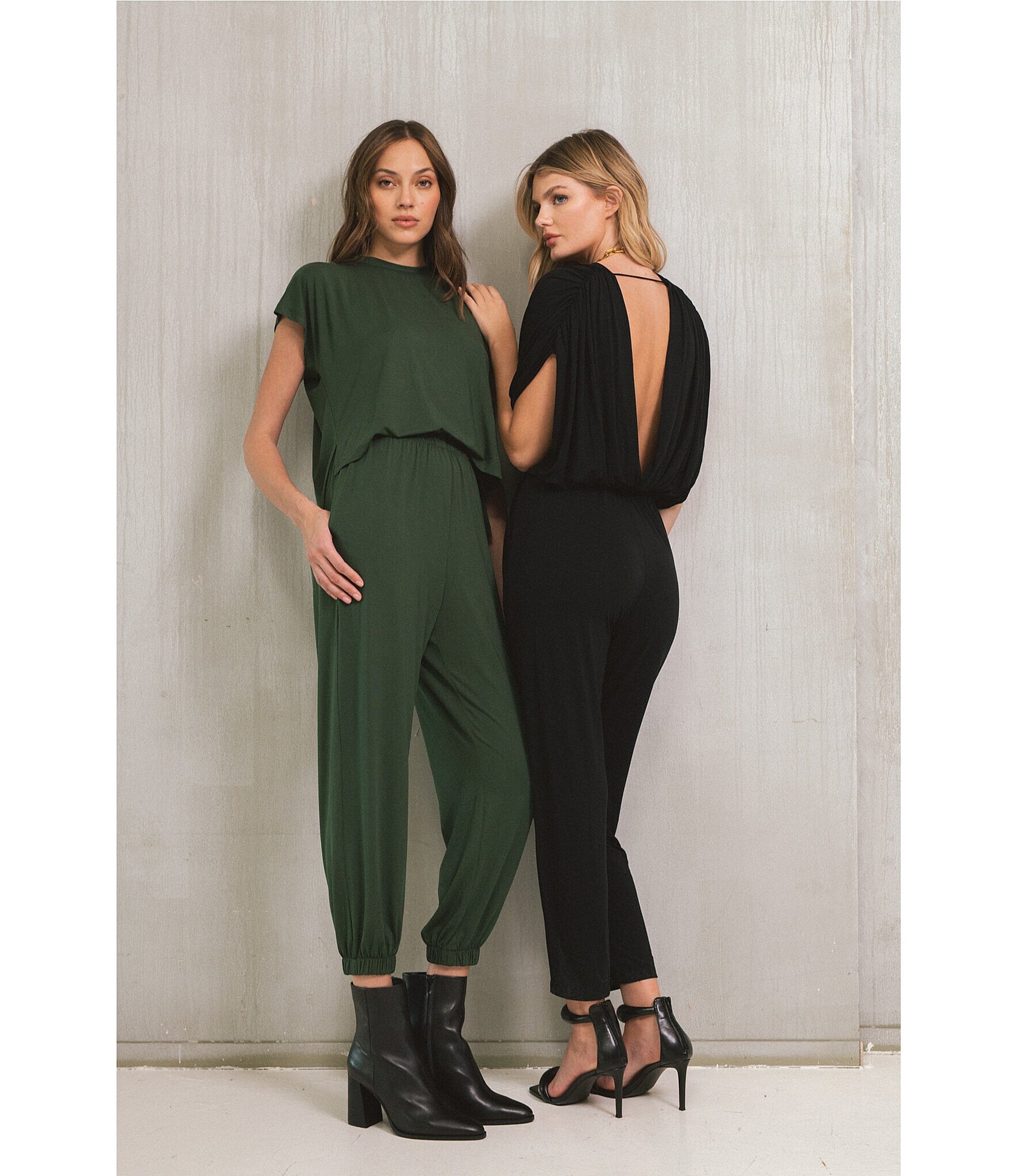 ELAN Stretch Crew Neck Short Sleeve Jumpsuit