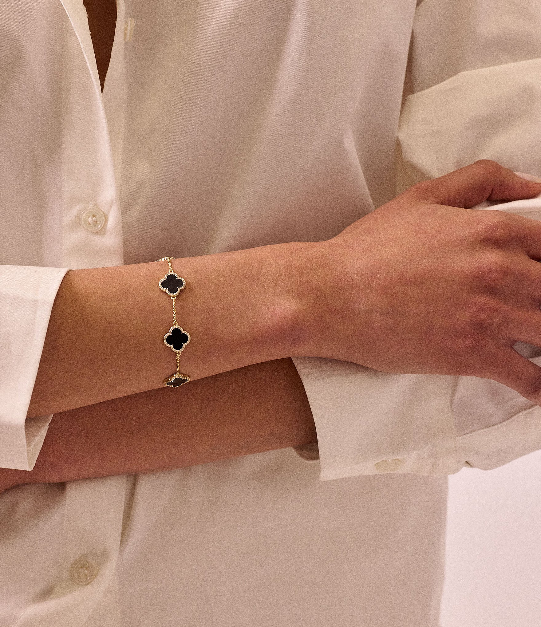Electric Picks Icon Clover Line Bracelet