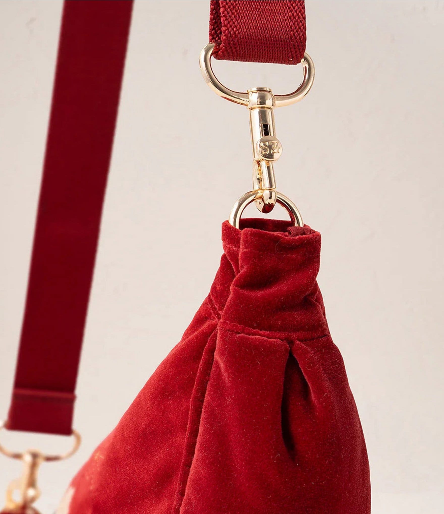 Elizabeth Scarlett Enchanted Heart Velvet Crossbody Sling Bag