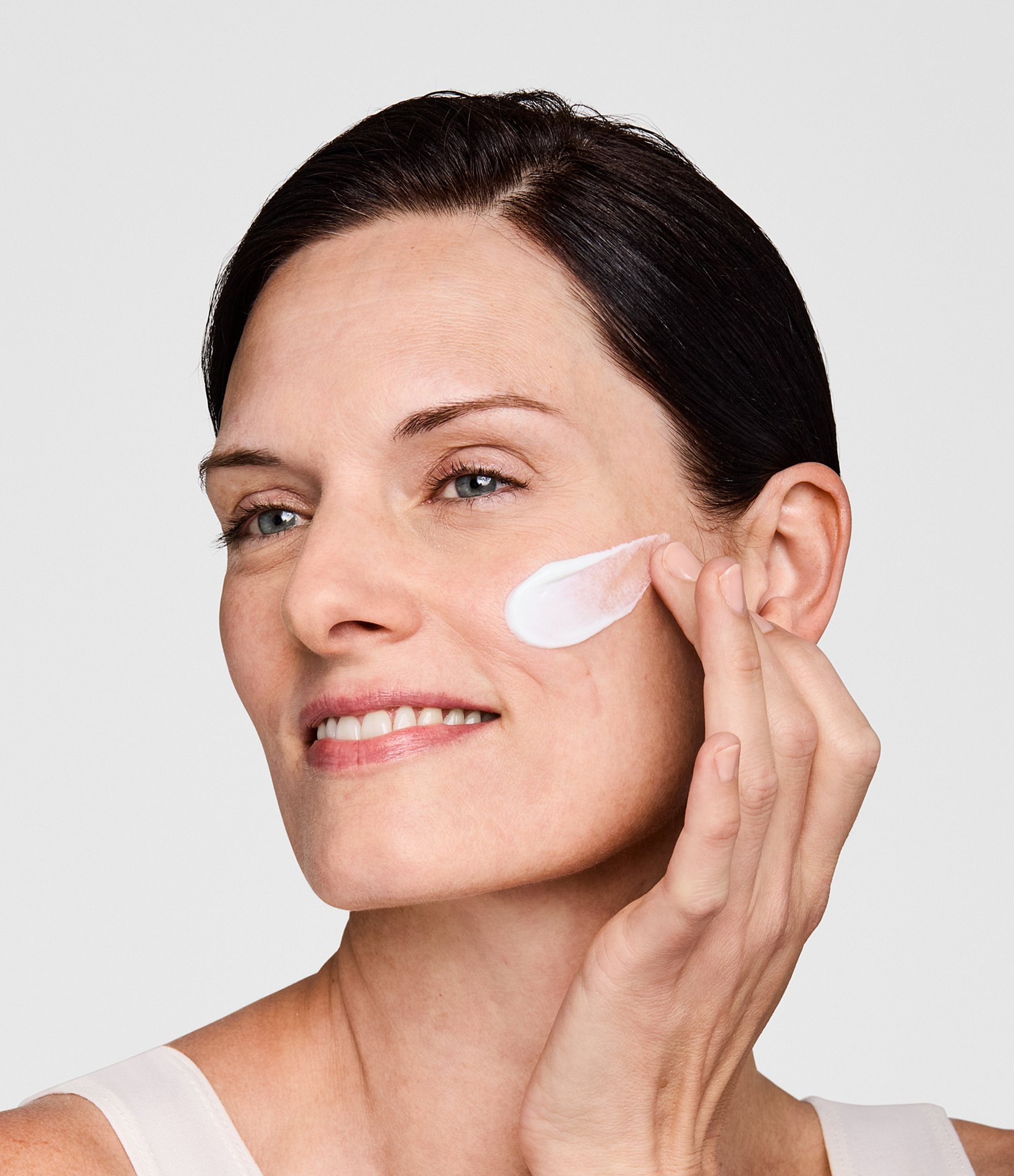Estee Lauder DayWear Multi-Protection Anti-Oxidant 24H-Moisture Creme Broad Spectrum SPF 15 Dry Skin