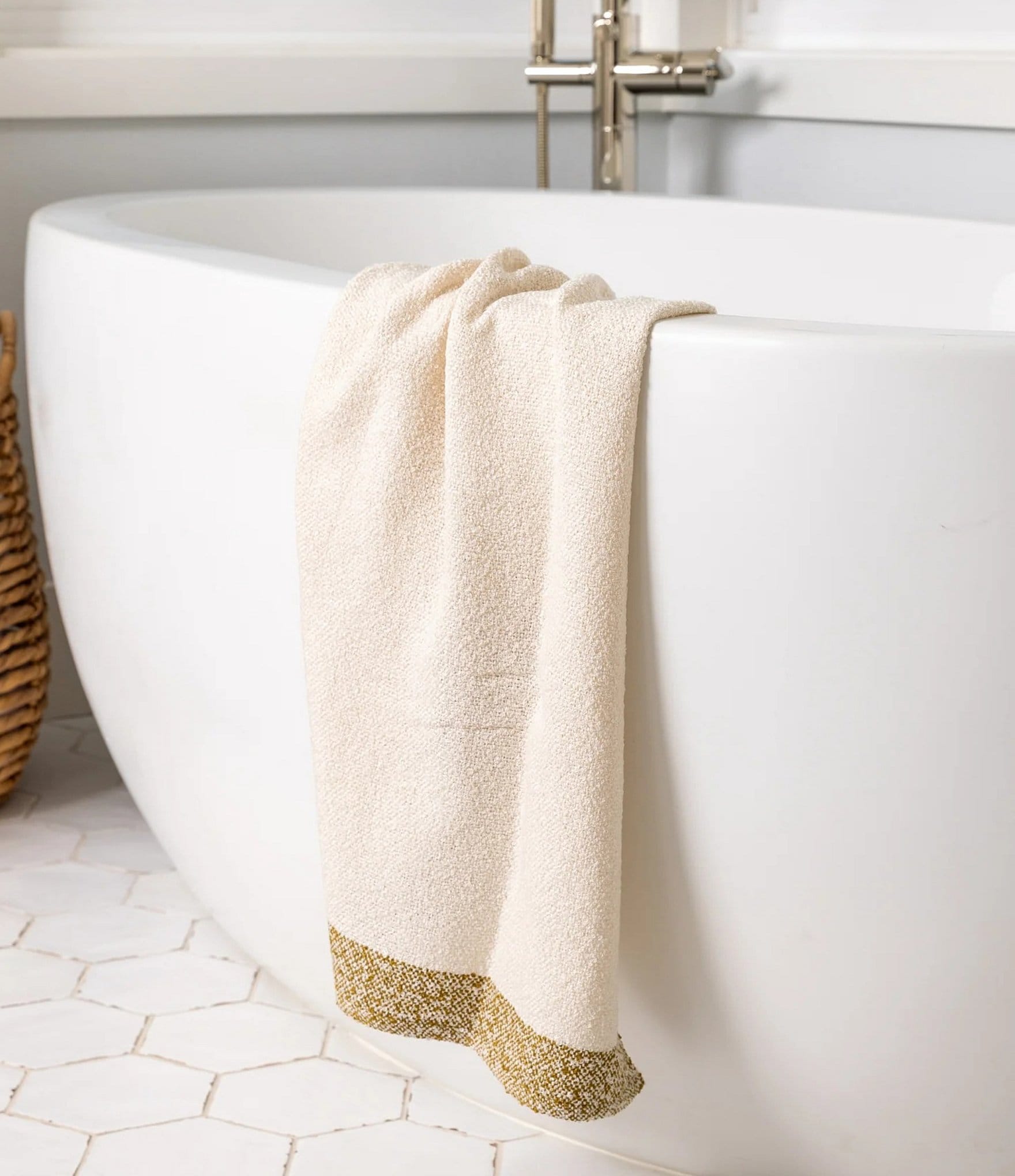 ettitude Luxe Bamboo Boucle Towel