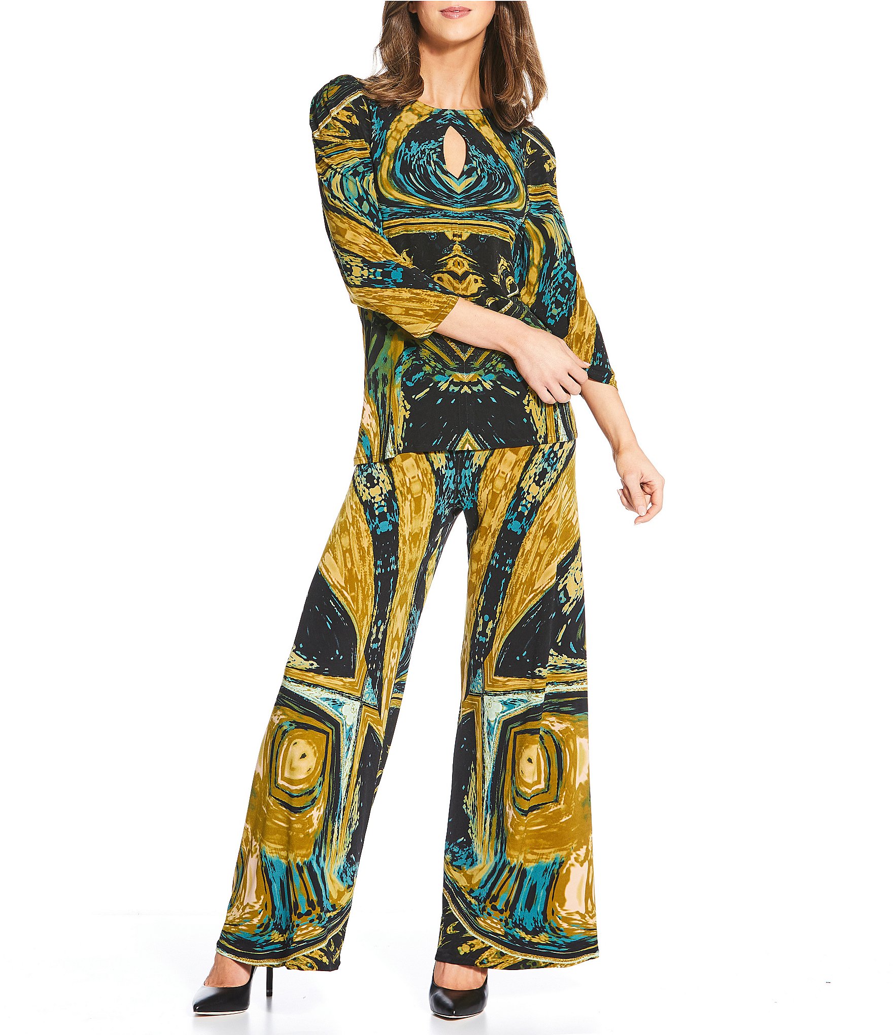 Eva Varro Coordinating Abstract Print Pleated Keyhole Neck 3/4 Sleeve Top