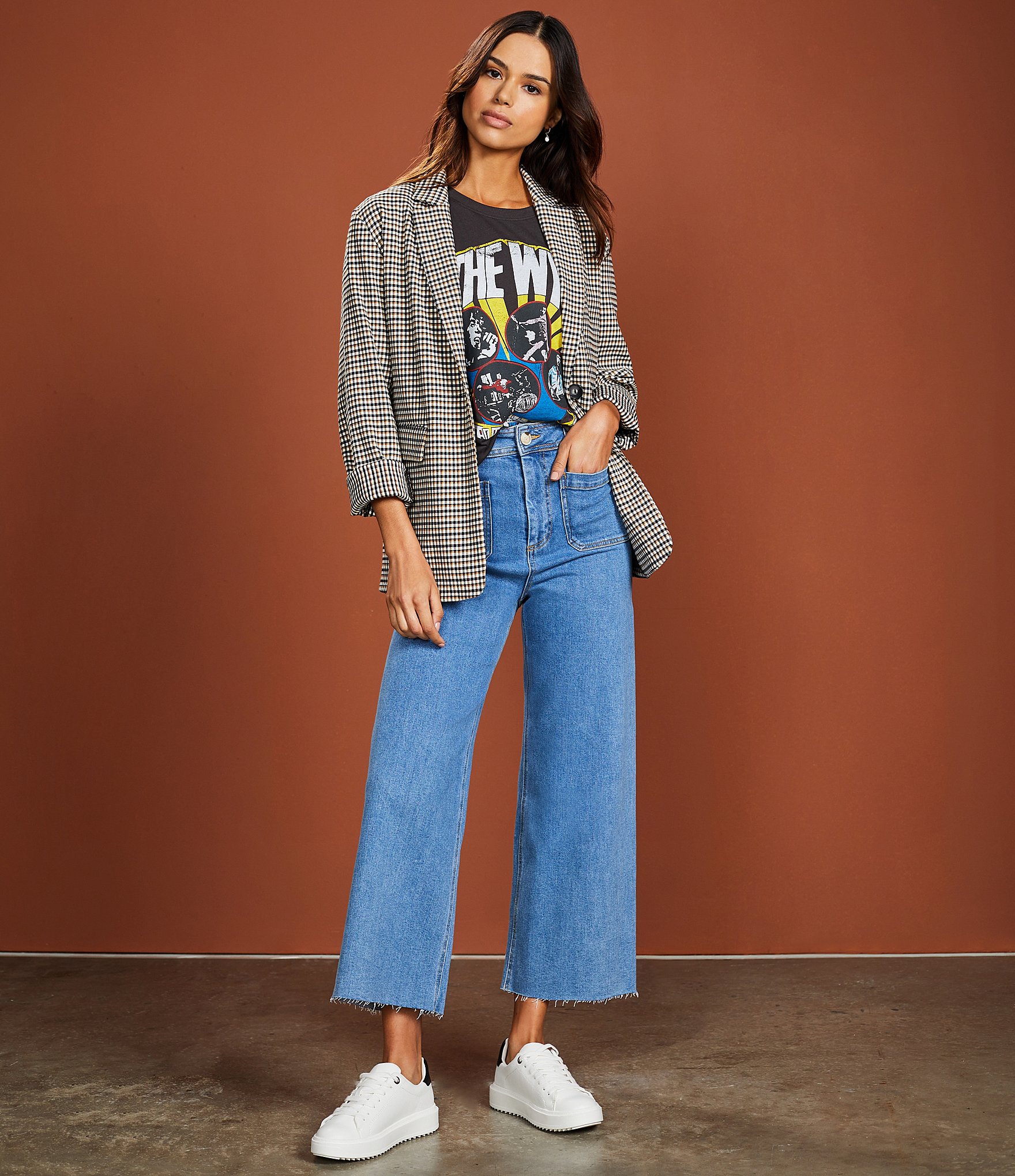 Every Patch Pocket High Rise Frayed Hem Wide Leg Jeans