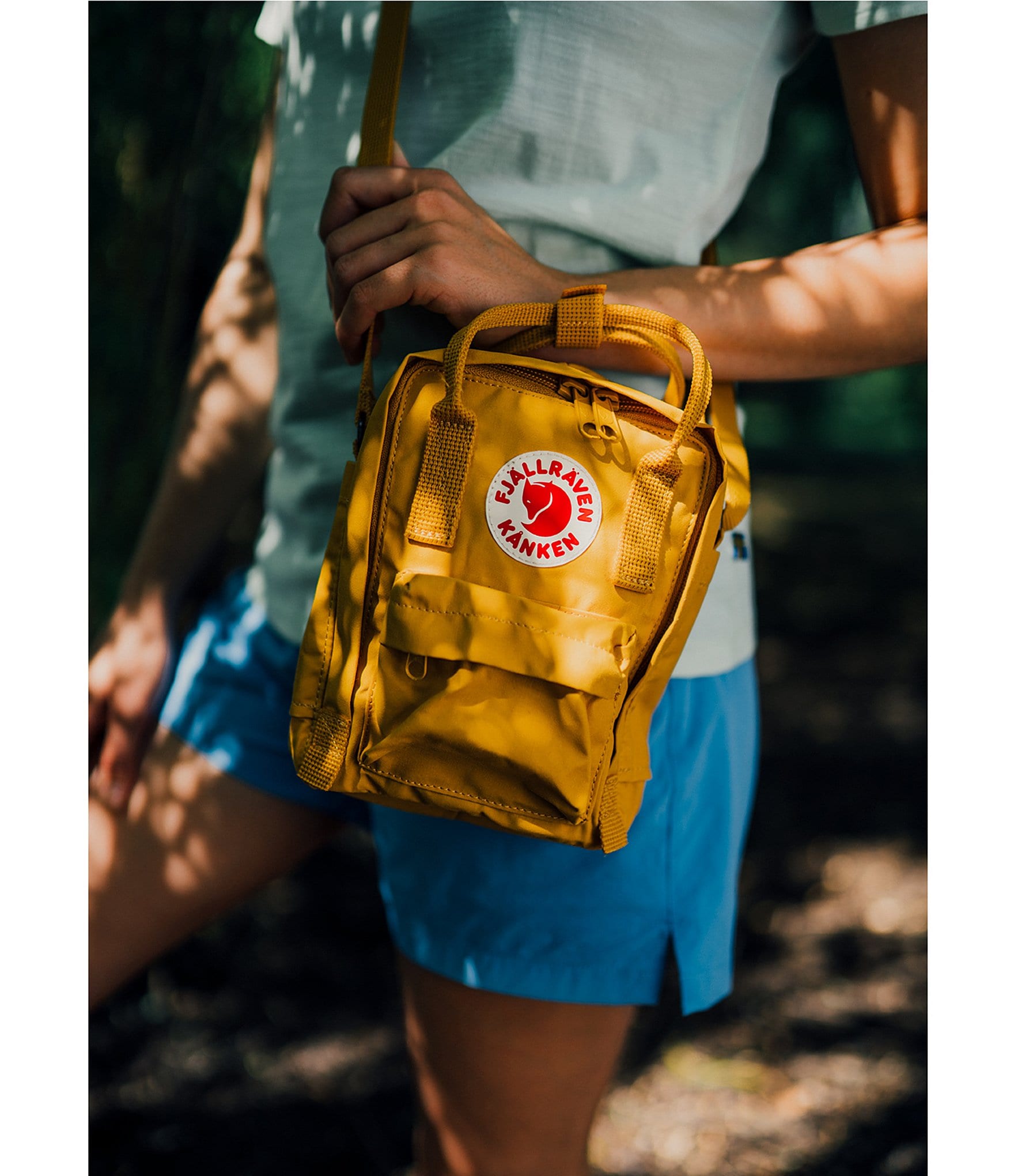 Fjallraven Patch Logo Kanken Sling Zip Crossbody Bag