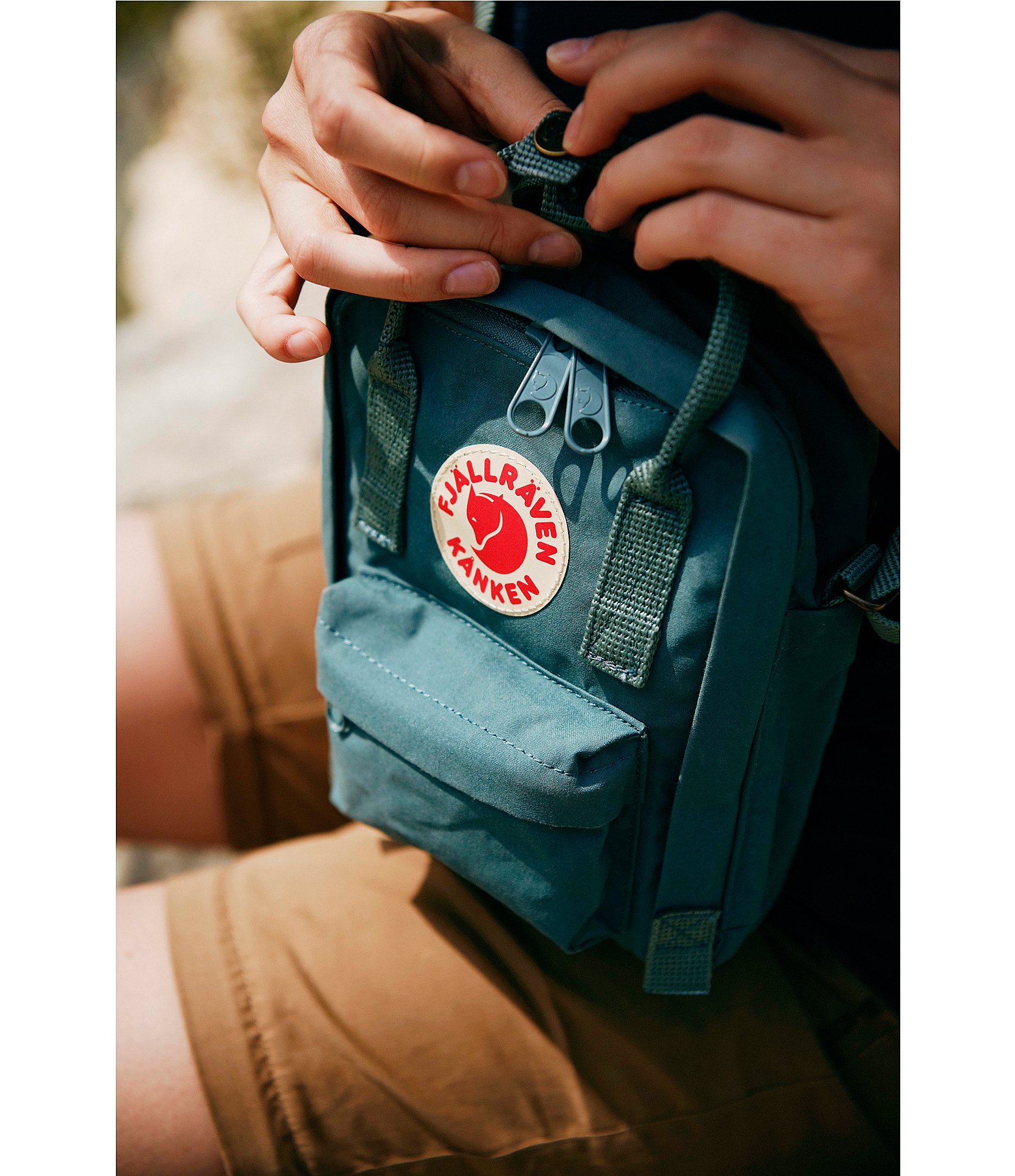 Fjallraven Patch Logo Kanken Sling Zip Crossbody Bag