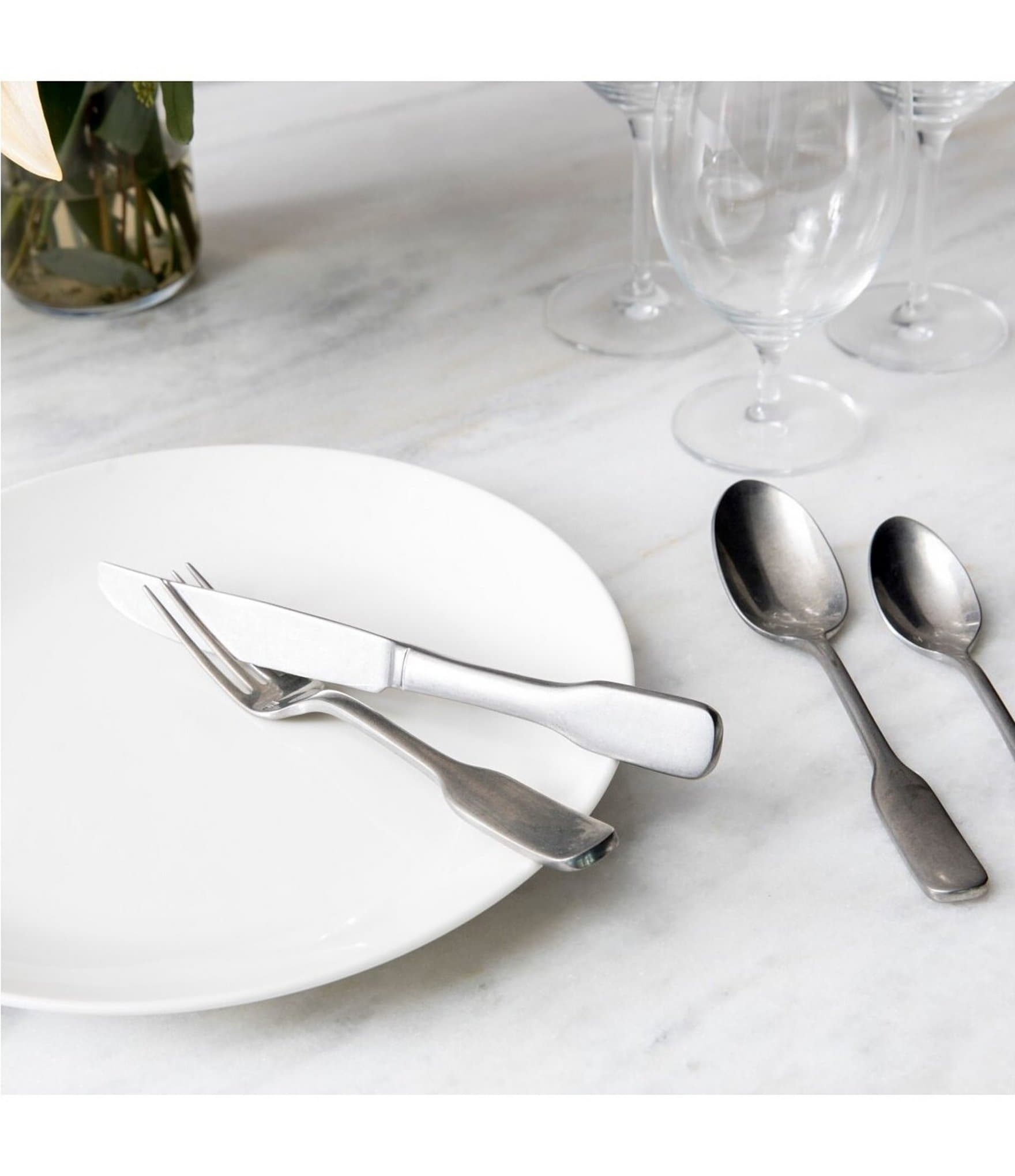 Fortessa Ashton Antiqued 5-piece Stainless Steel Flatware Set