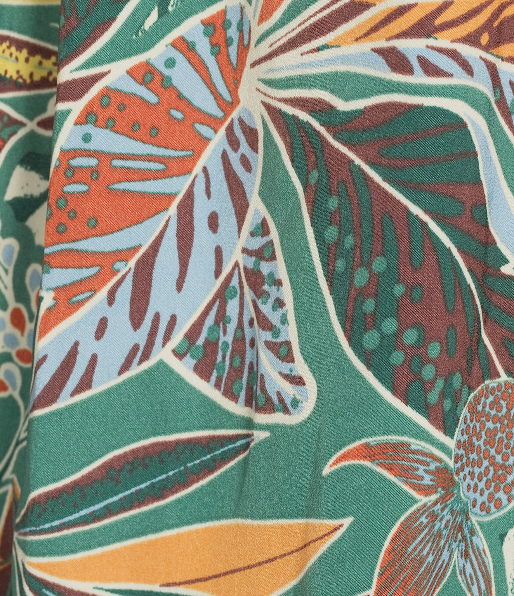 Gibson & Latimer Moonshadow Satin Leaf Print Split Round Neck Long Balloon Sleeve Blouse