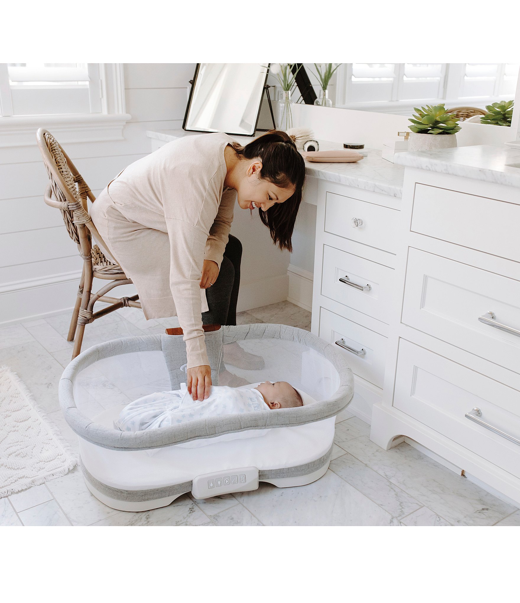 HALO® BassiNest® Swivel Sleeper Luxe Series - Dove Grey Tweed