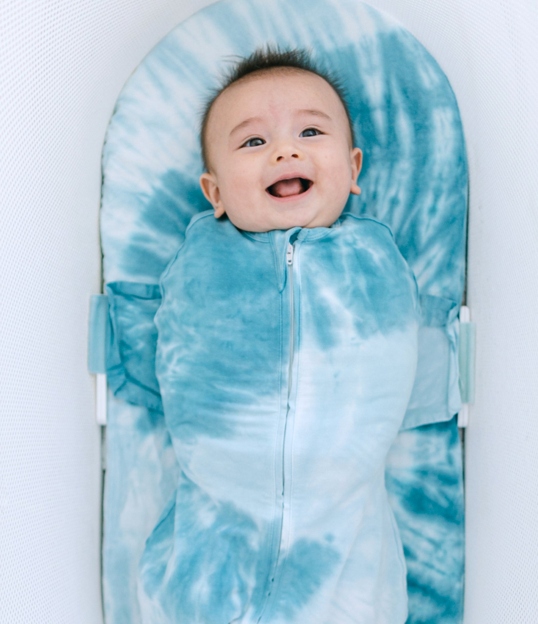 Happiest Baby SNOO Baby Organic Cotton Tie dye Bassinet Fitted Sheet for SNOO Bassinet Liberty Center