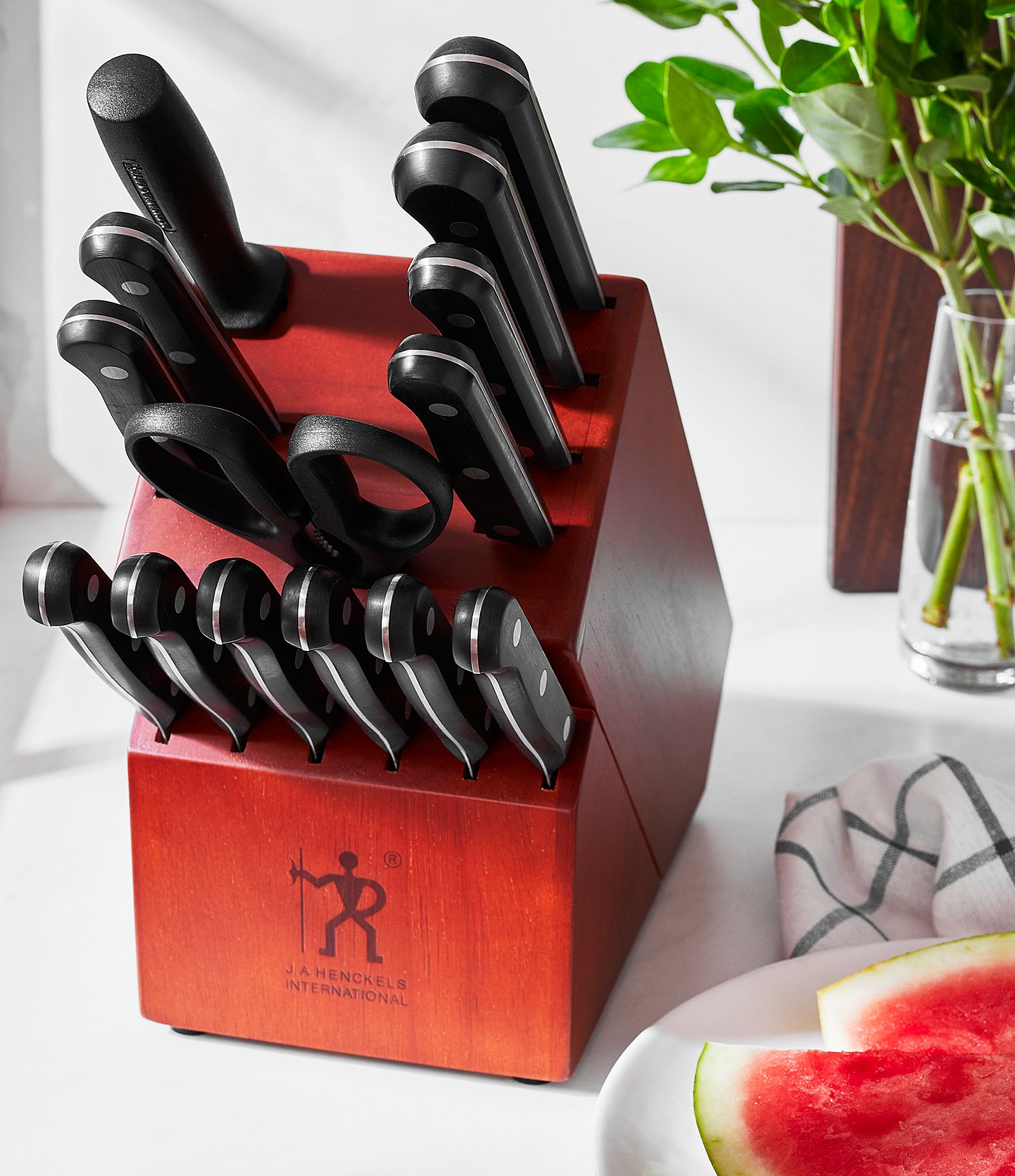 Henckels Solution Razor-Sharp 15-Piece Knife Block Set
