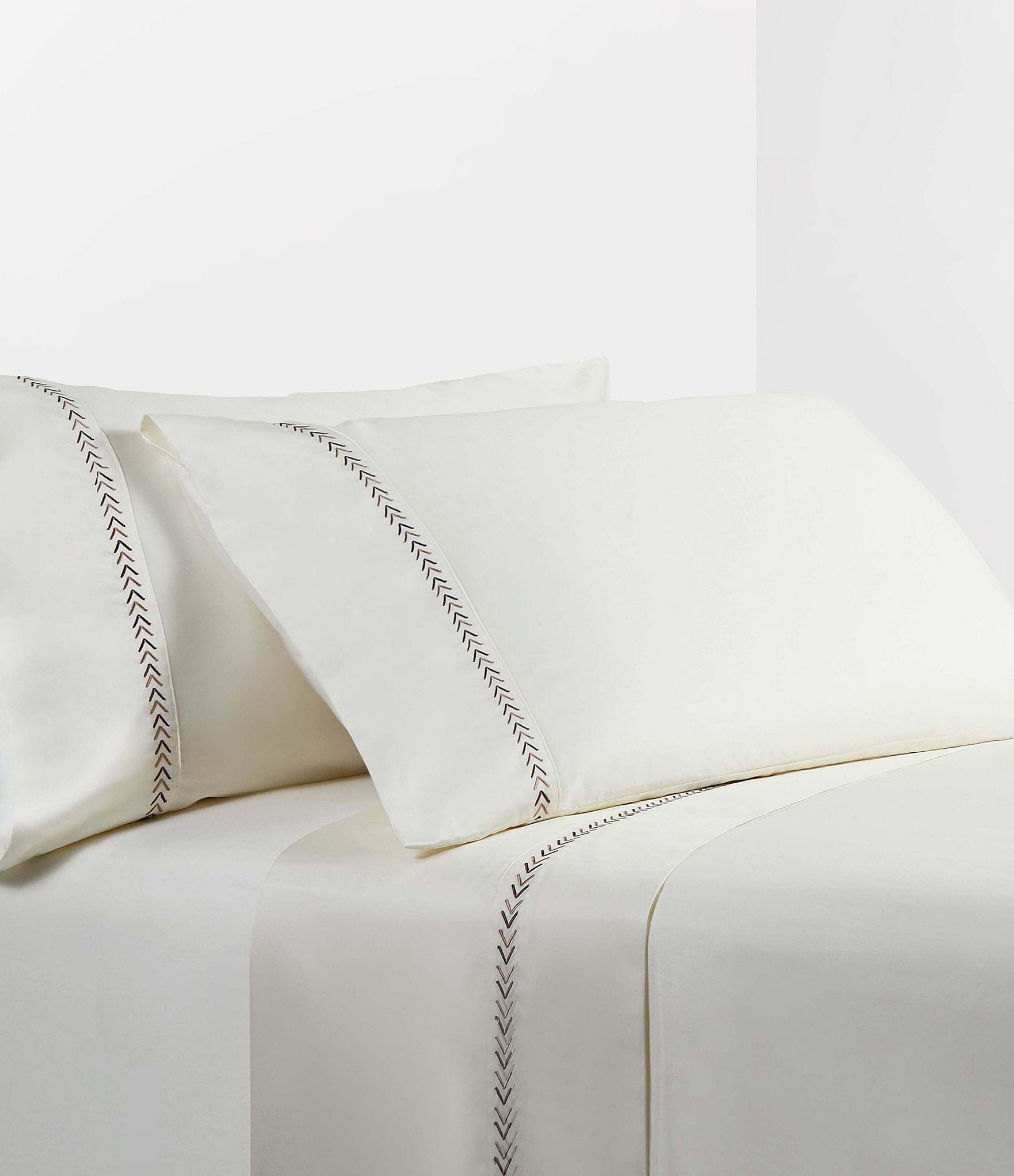 HiEnd Accents x Paseo Road Arrow Embroidery Sheet Set