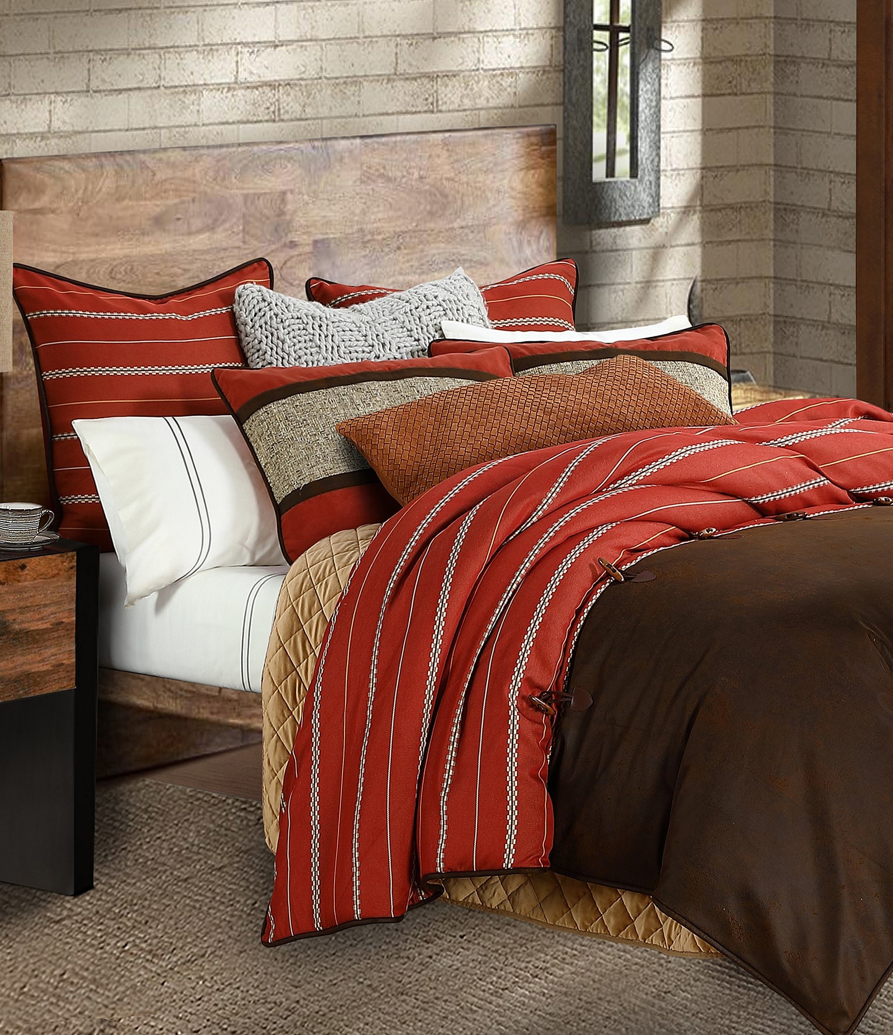 HiEnd Accents x Paseo Road Carter Comforter Mini Set