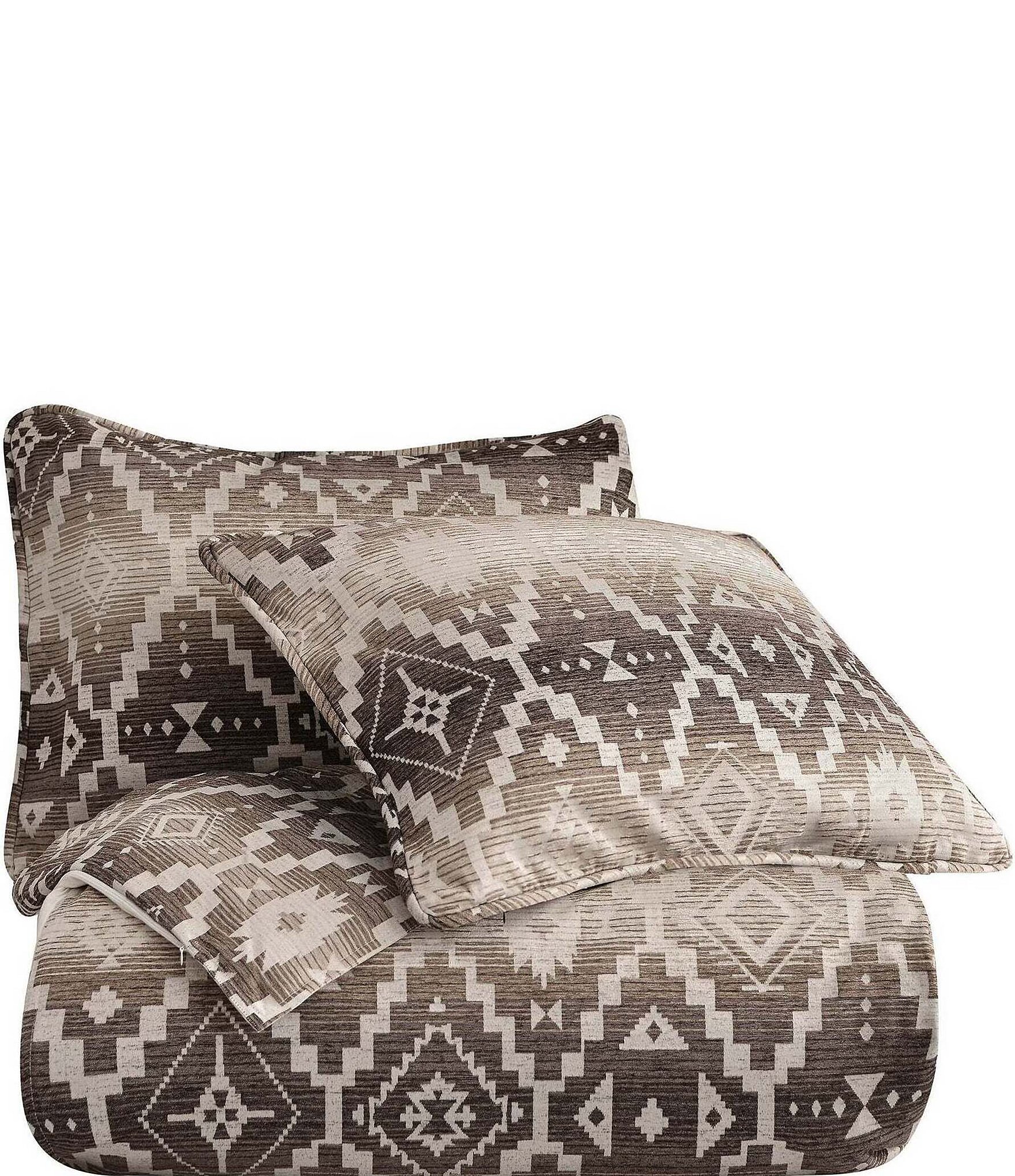 Paseo Road by HiEnd Accents Chalet Tribal Comforter Mini Set