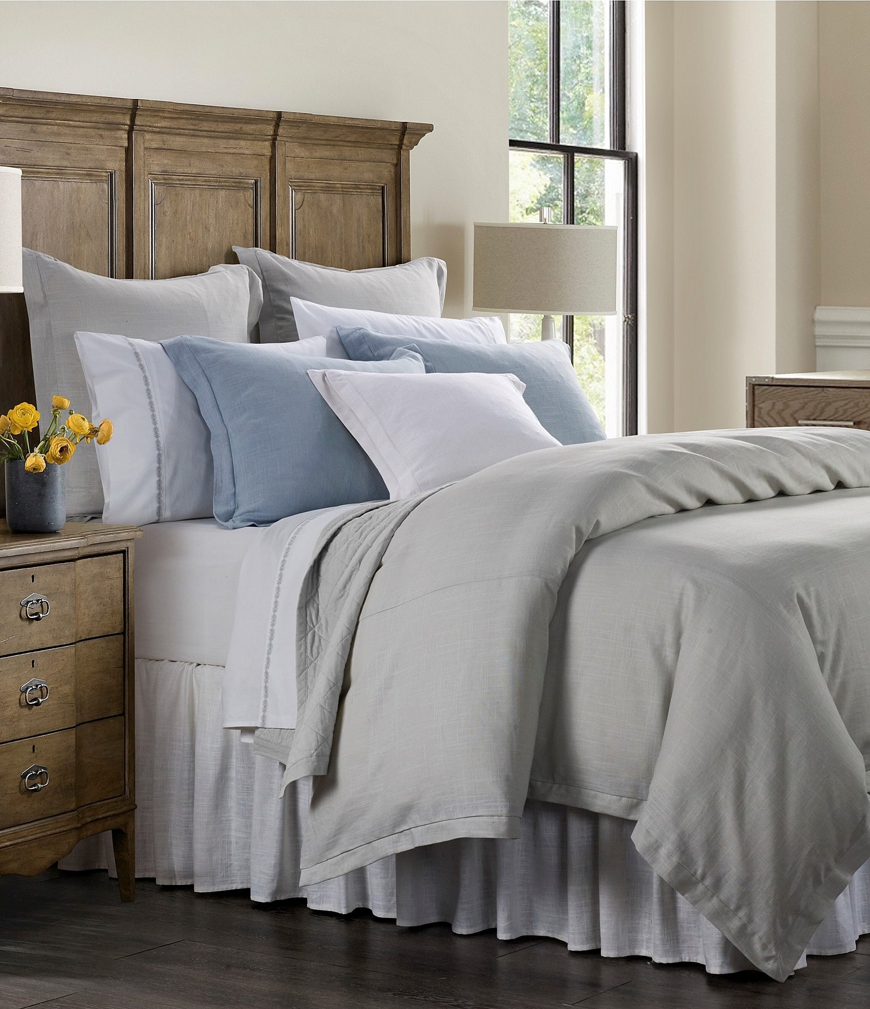 HiEnd Accents Hera Flange Linen Comforter Mini Set