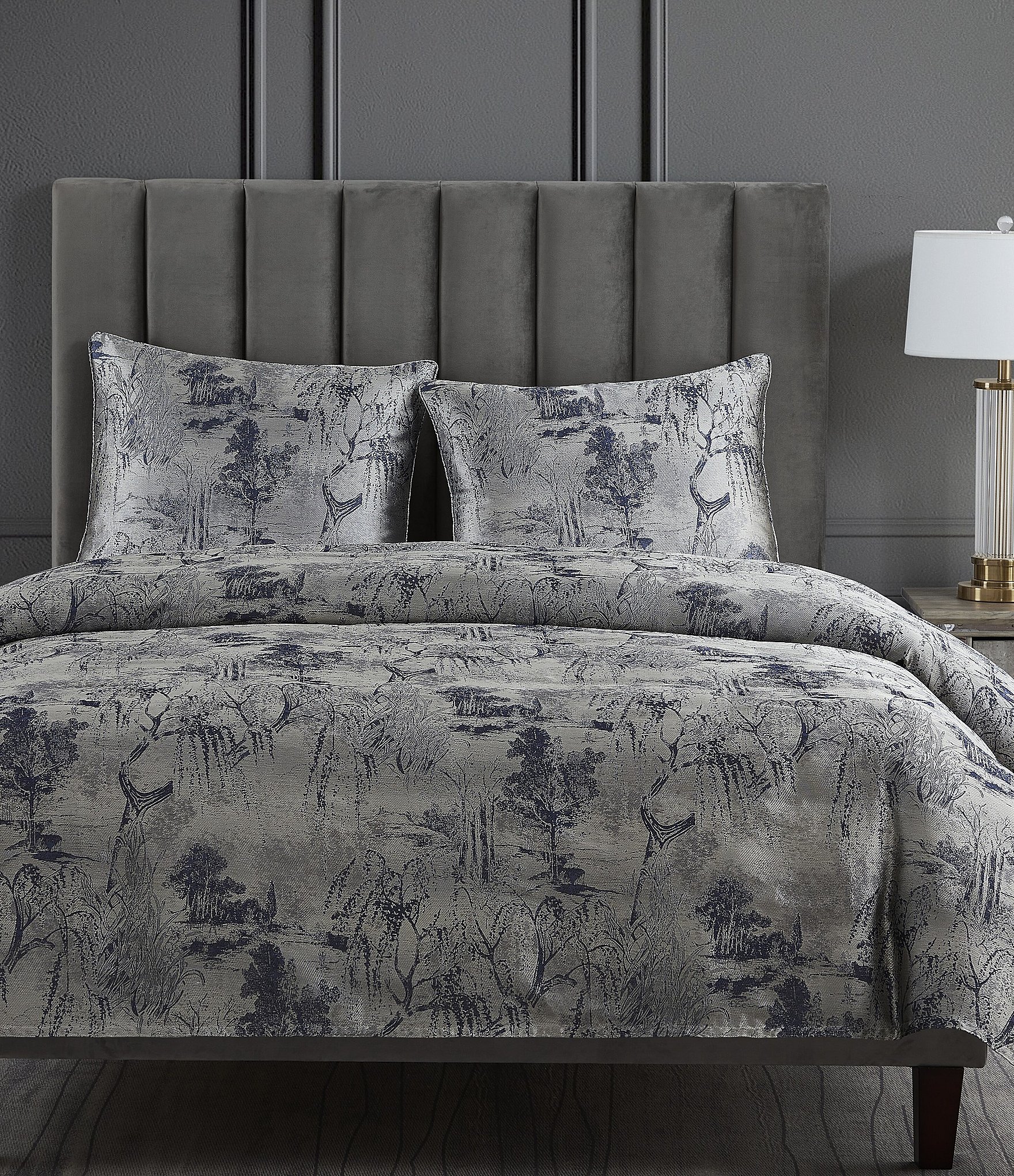 HiEnd Accents Pastoral Jacquard Collection French Toile Woven Metallic Comforter Mini Set