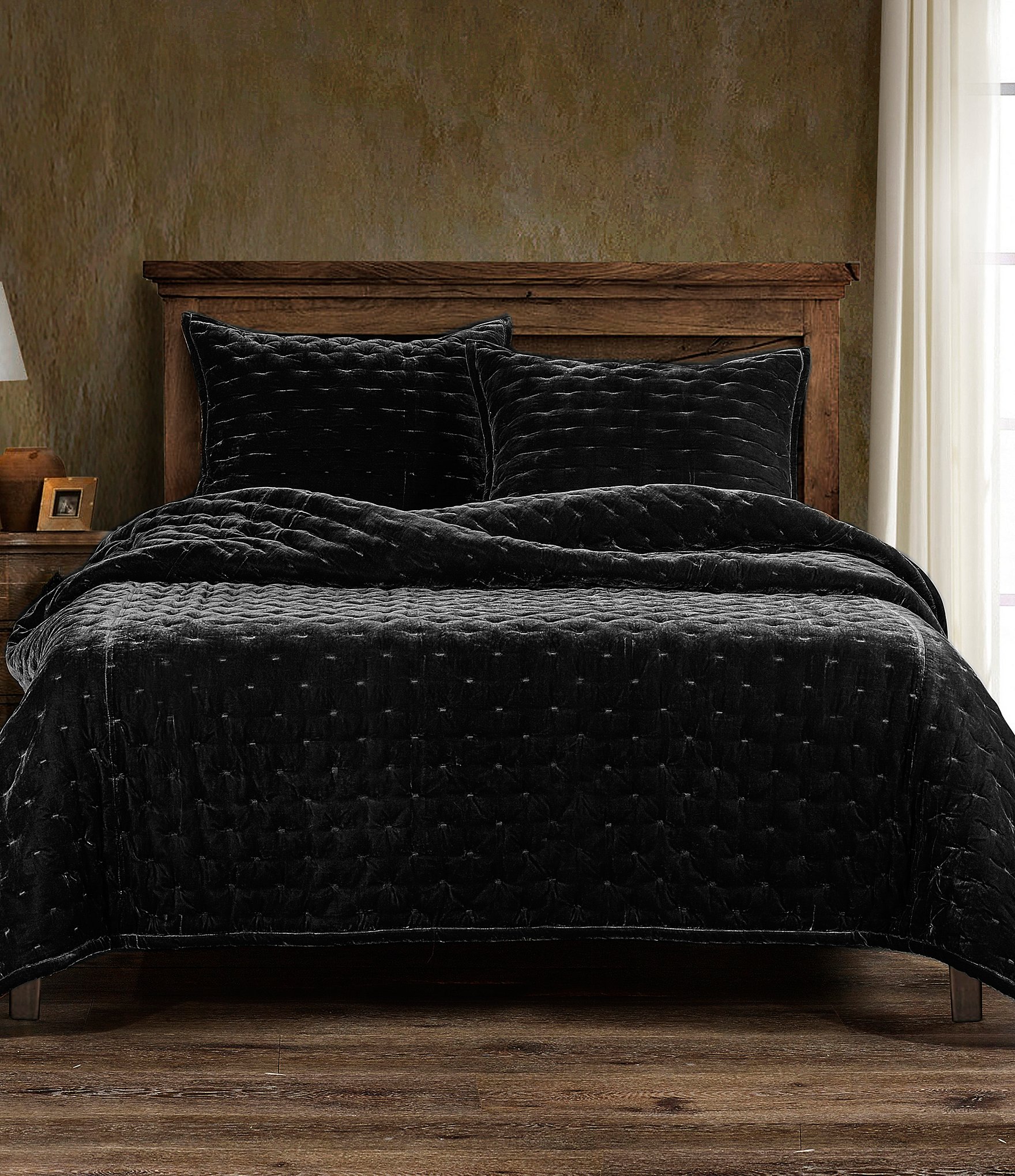 HiEnd Accents Stella Silk Velvet Quilt Mini Set