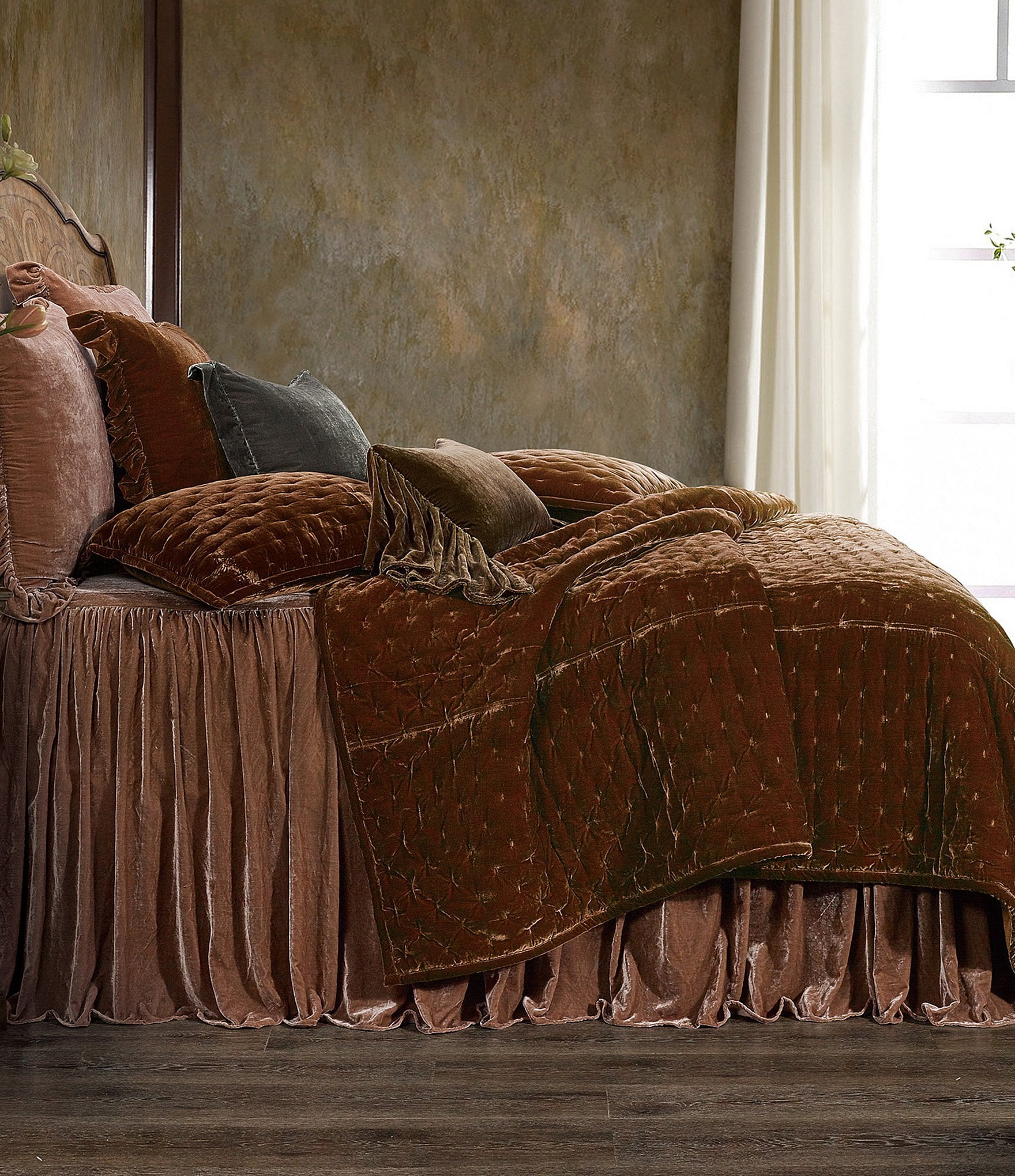 HiEnd Accents Stella Silk Velvet Bedspread Mini Set