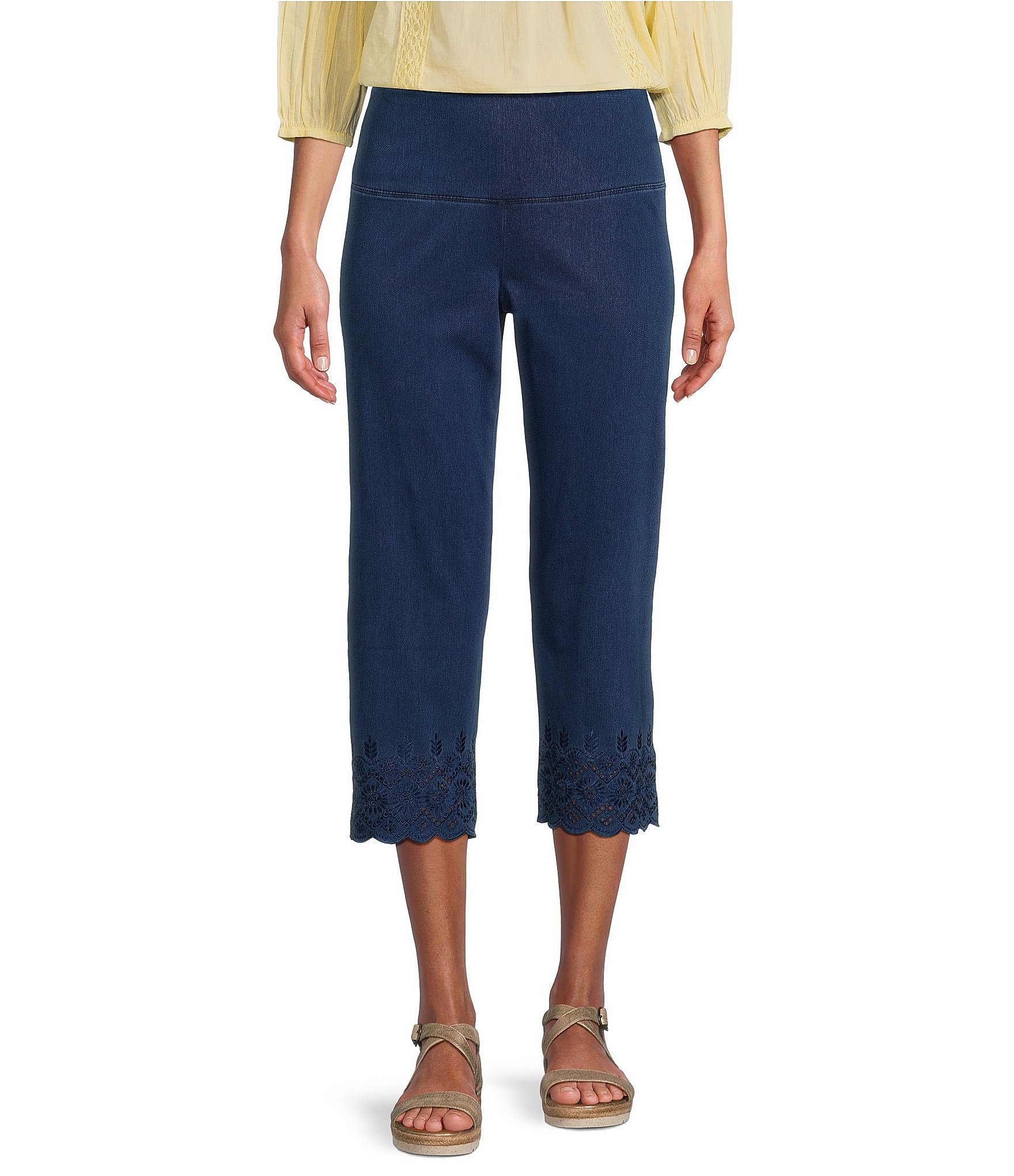 Intro Love the Fit Embroidered Hem Tummy Control Capri Leggings