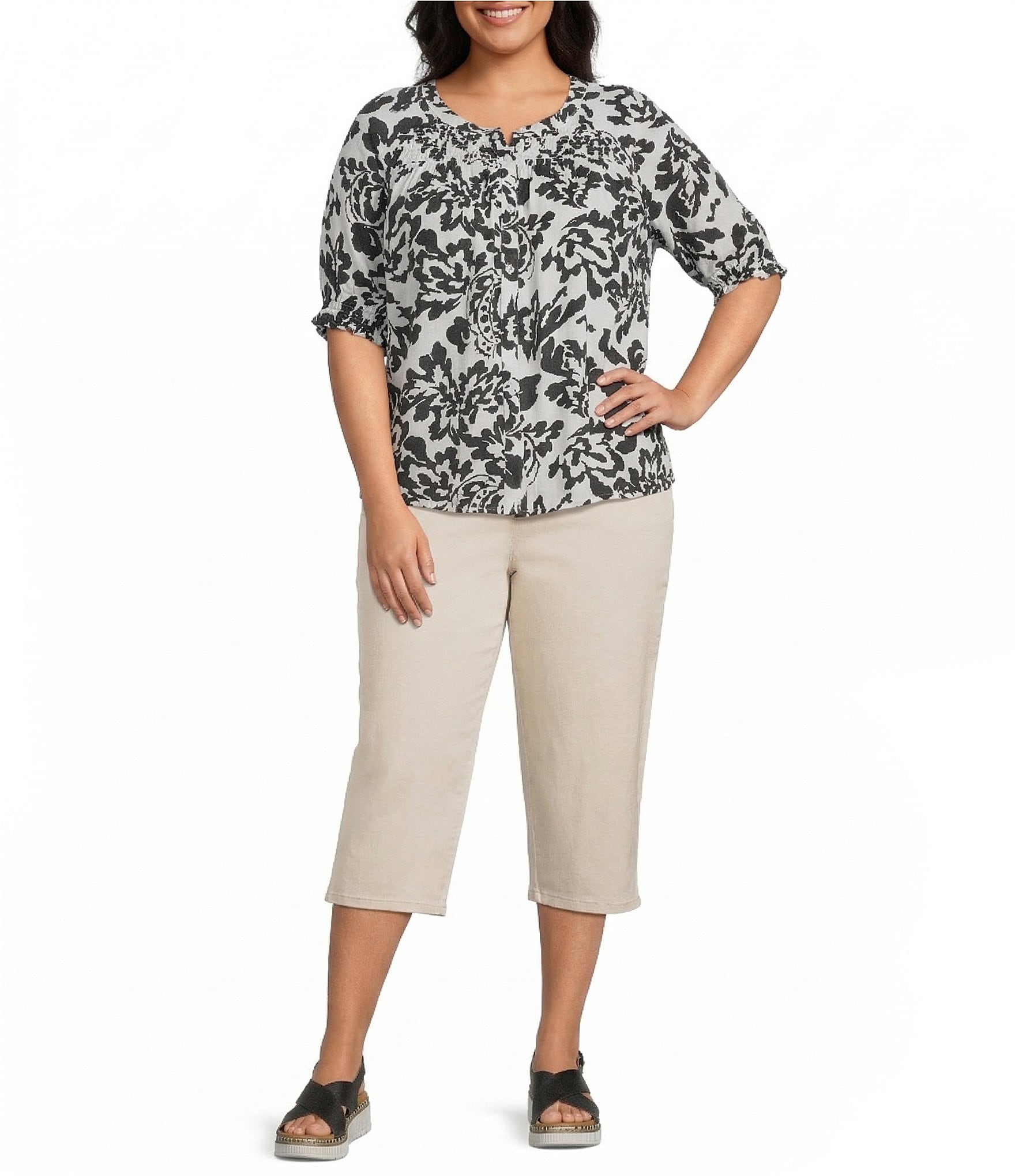 Intro Plus Size Dahlia Pull-On Capri Pants