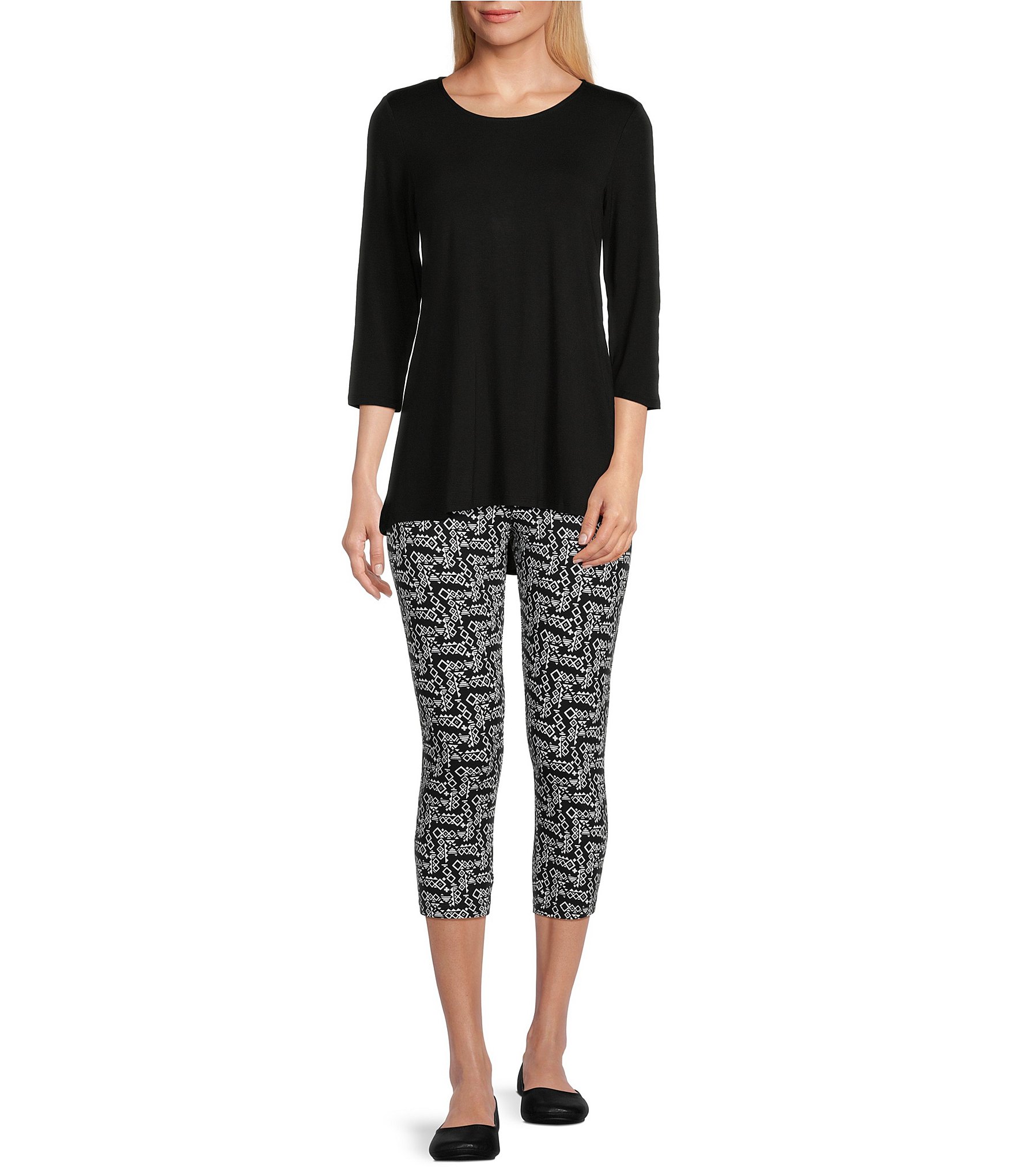 Intro Scoop Neck 3/4 Sleeve Pleat Back High-Low Hem Legging Tee Shirt