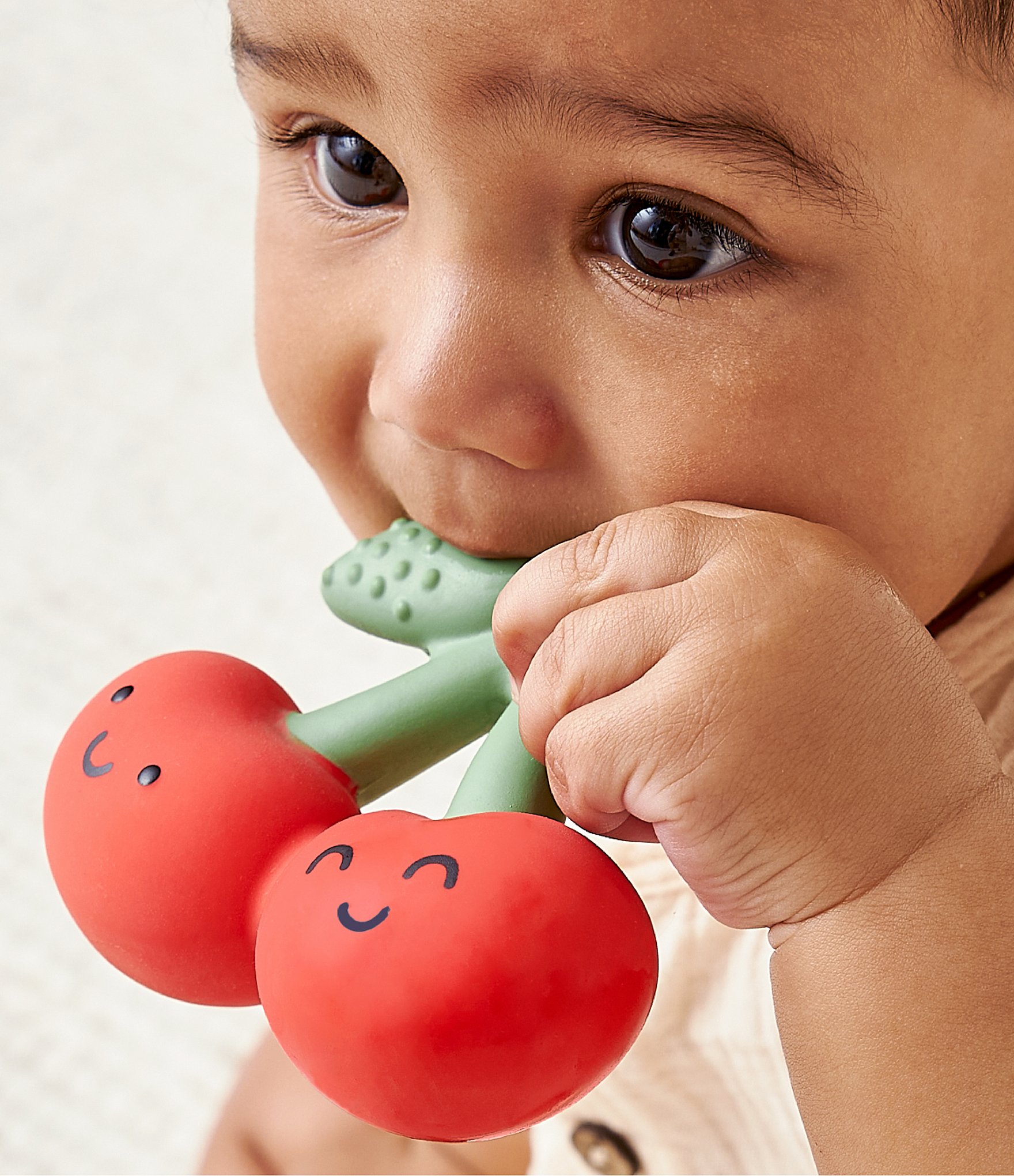 Itzy Ritzy Comfort Crew ™ Natural Rubber Latex Teether