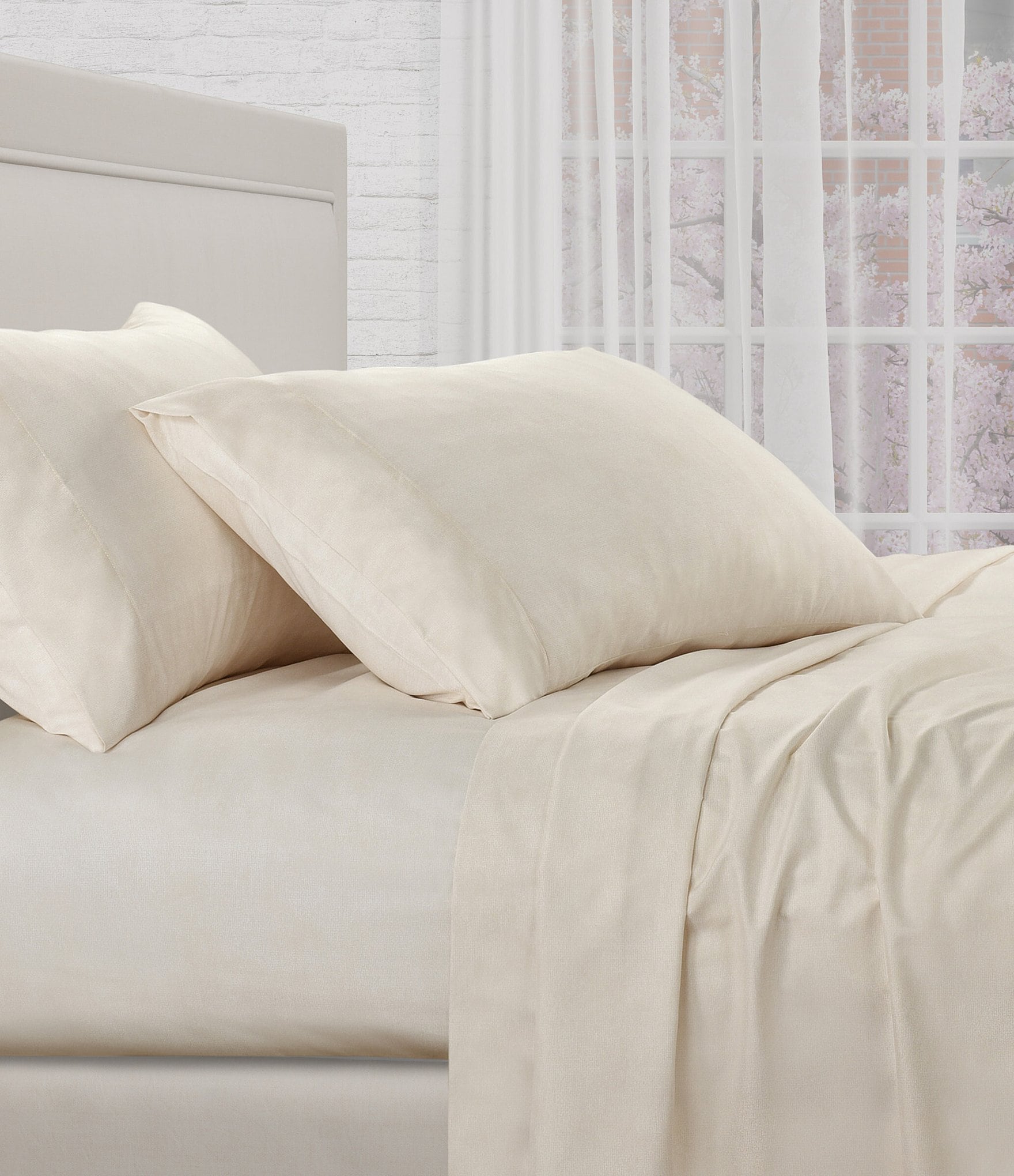 J. By J. Queen New York Rowan Sheet Set