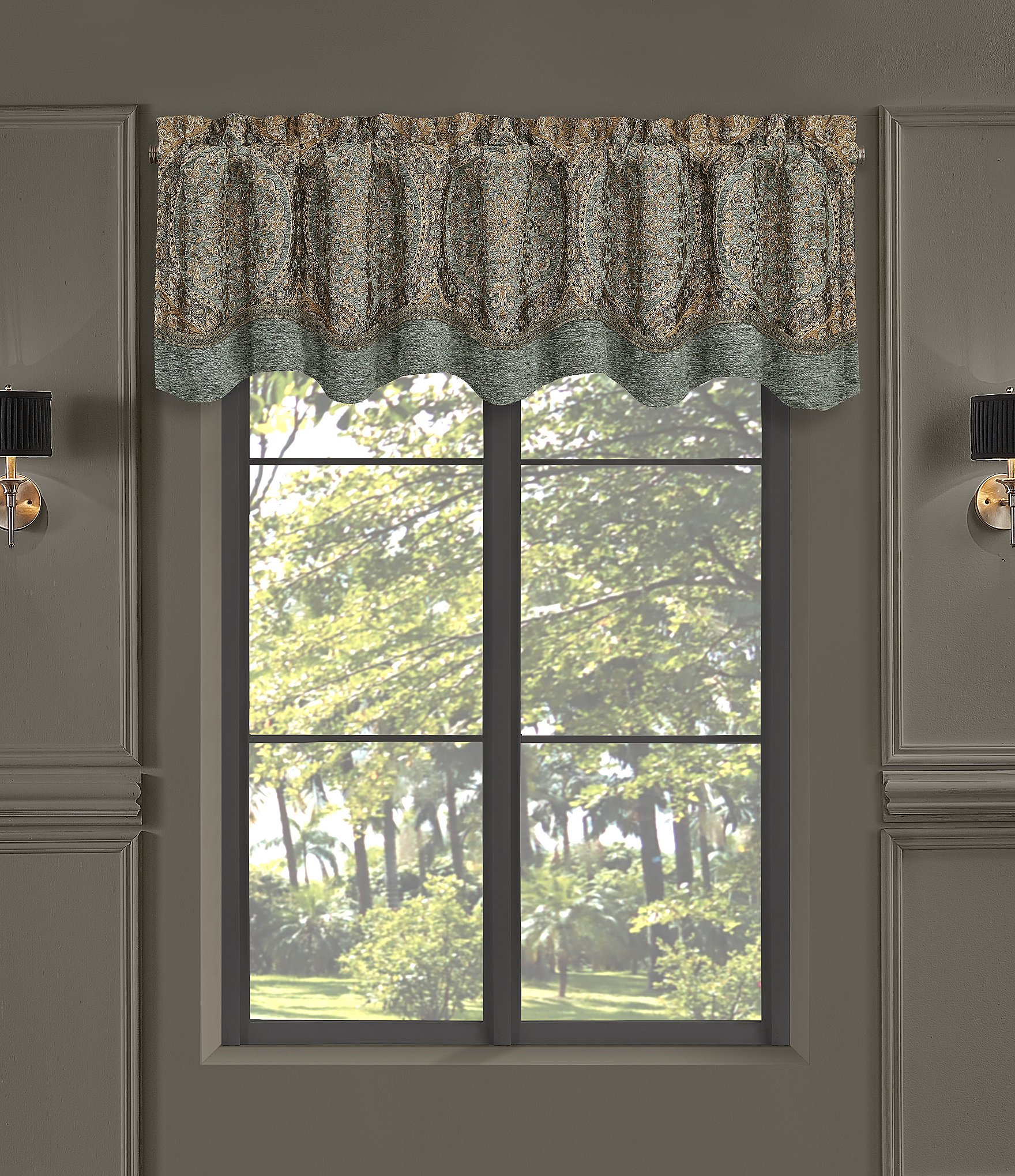 J. Queen New York Dorset Window Treatments