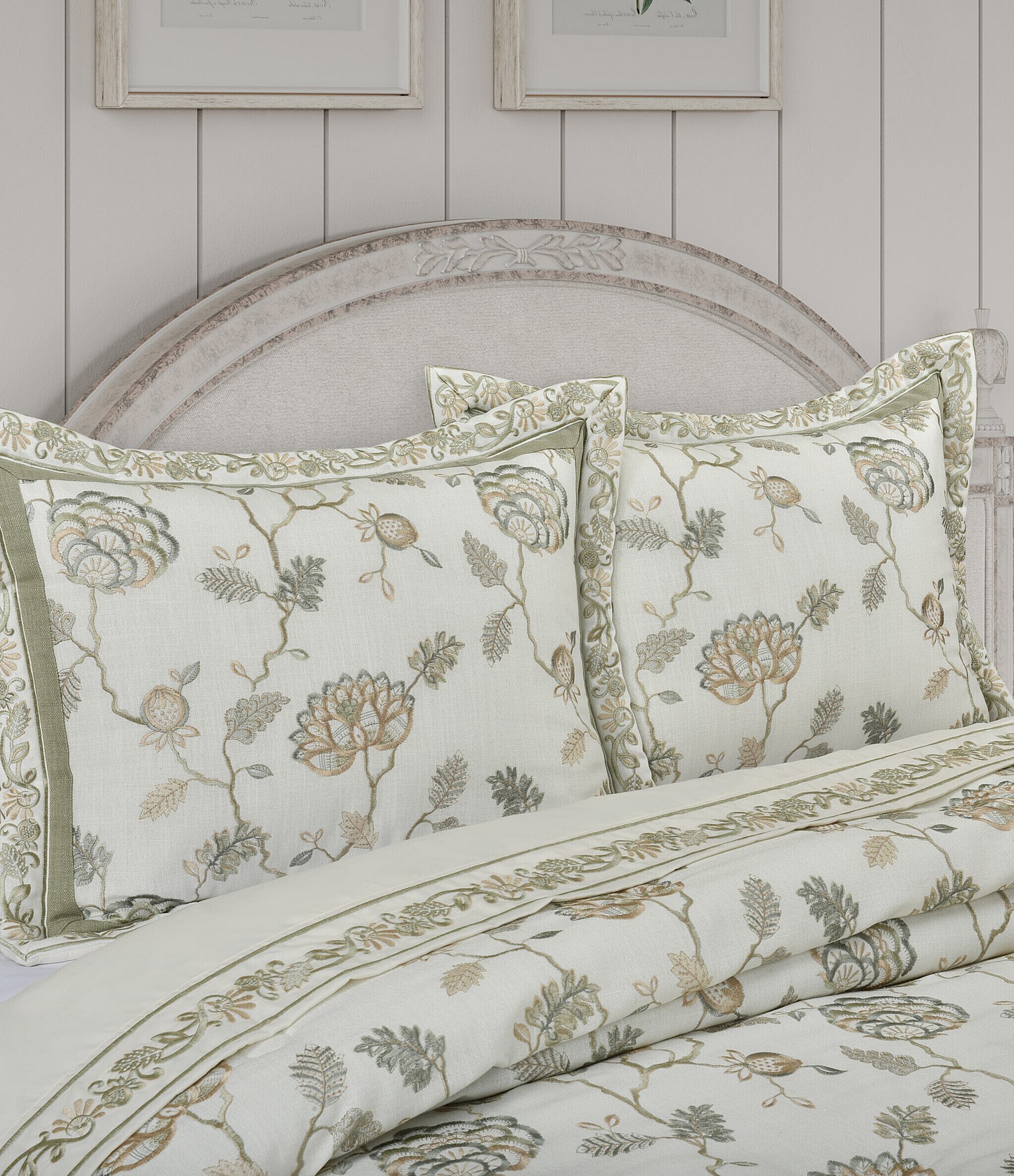 J. Queen New York Fairview Embroidered Comforter Set