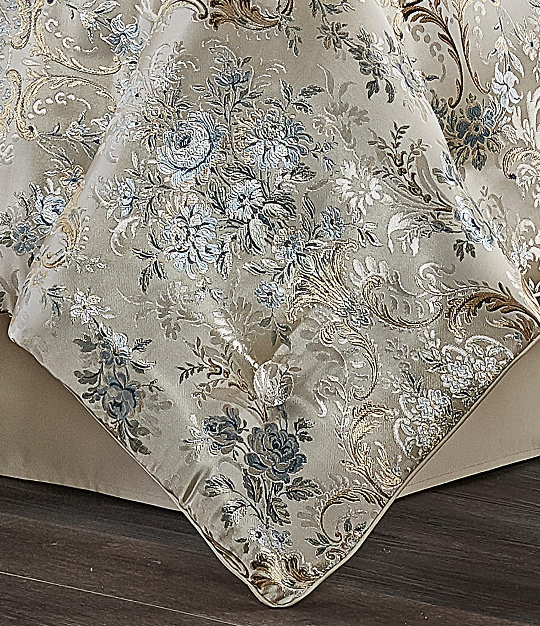 J. Queen New York Jacqueline Woven Floral Jacquard Comforter Set