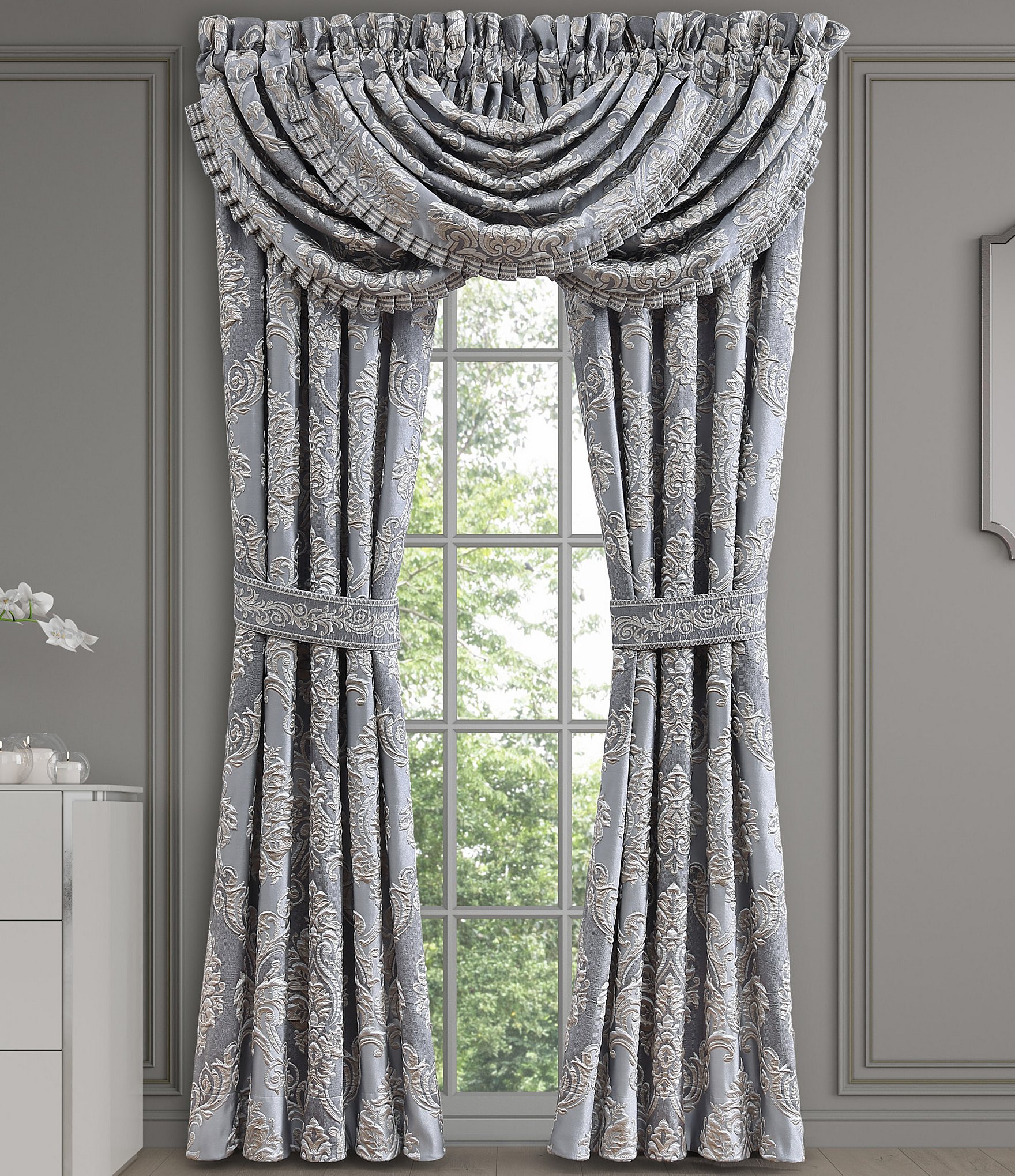 J. Queen New York Krista Woven Damask Window Treatment