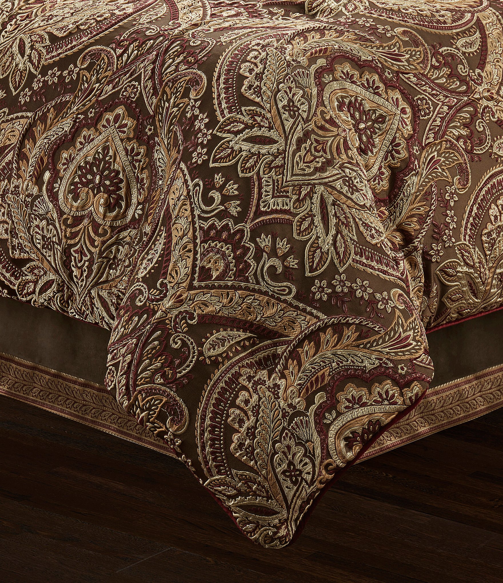 J. Queen New York Madeira Damask Comforter Set