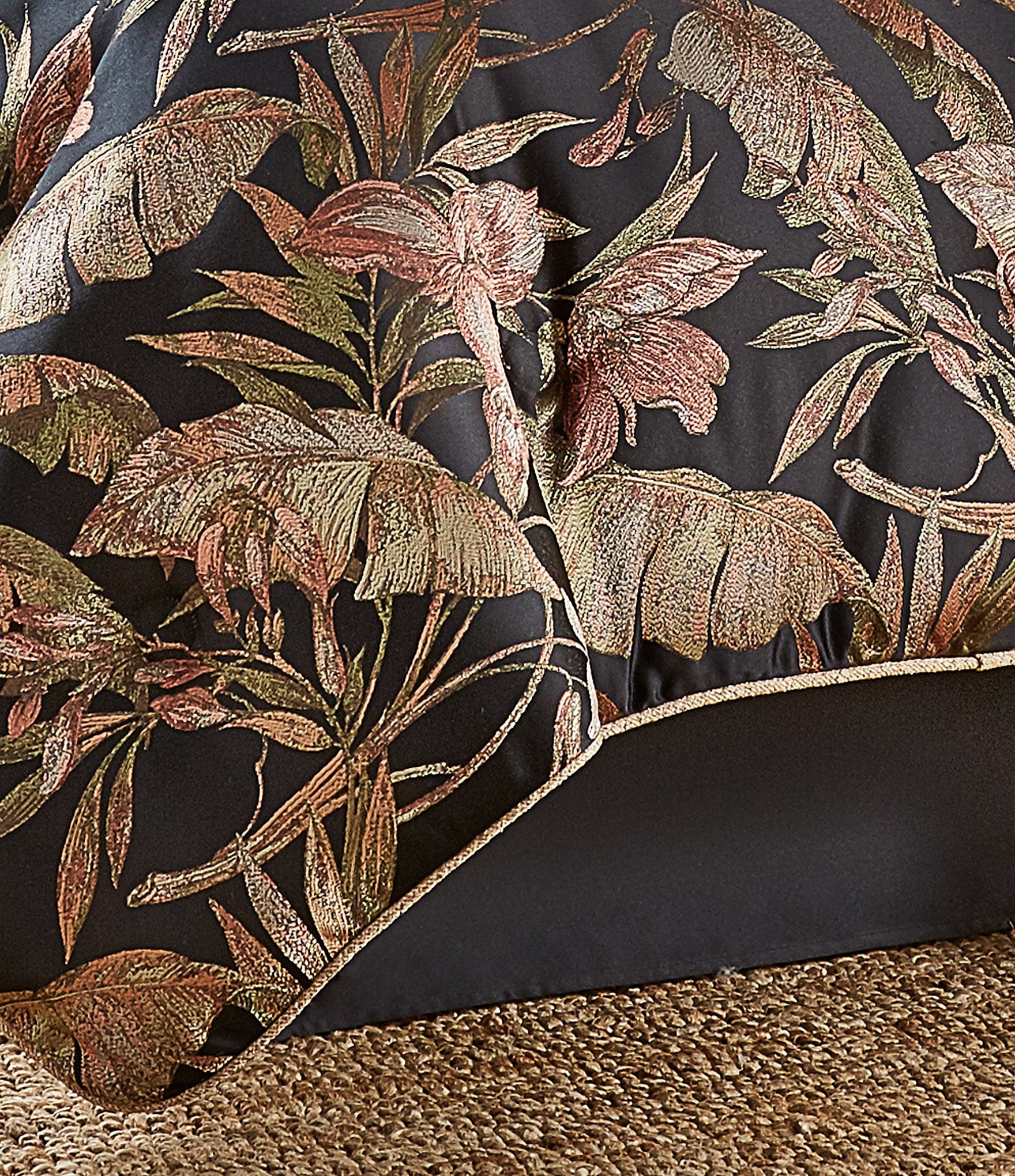 J. Queen New York Martinique Floral Comforter Set