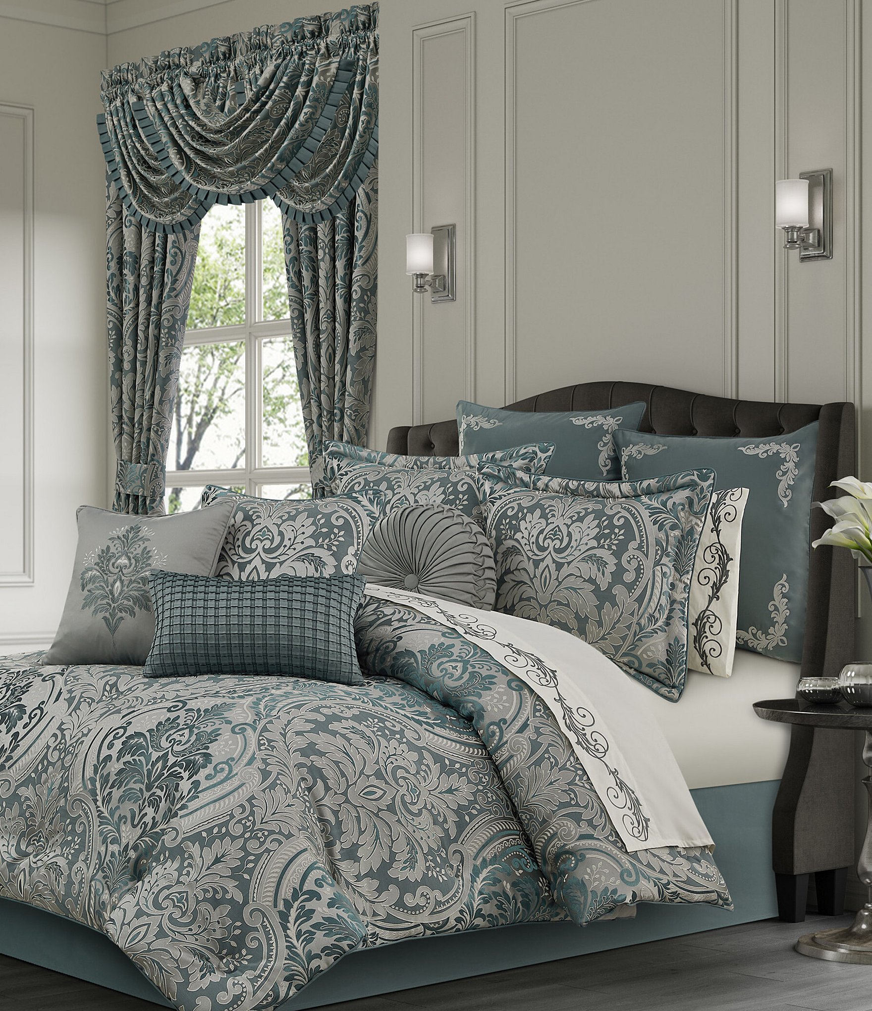J. Queen New York Renata Button-Tufted Pleated Round Pillow