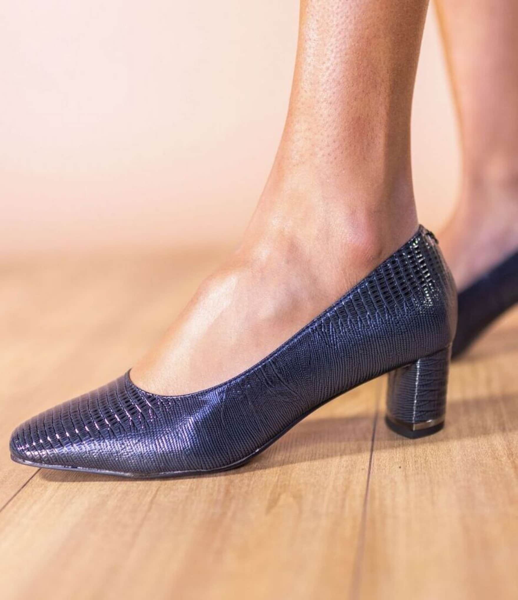 J. Renee Olivienne Patent Lizard Embossed Pumps