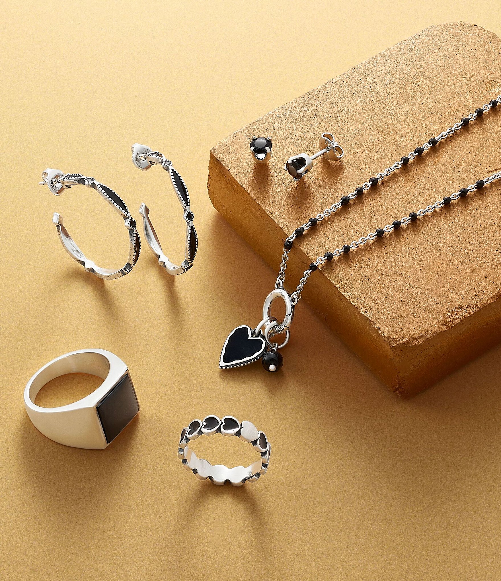 James Avery Enamel Connected Hearts Ring