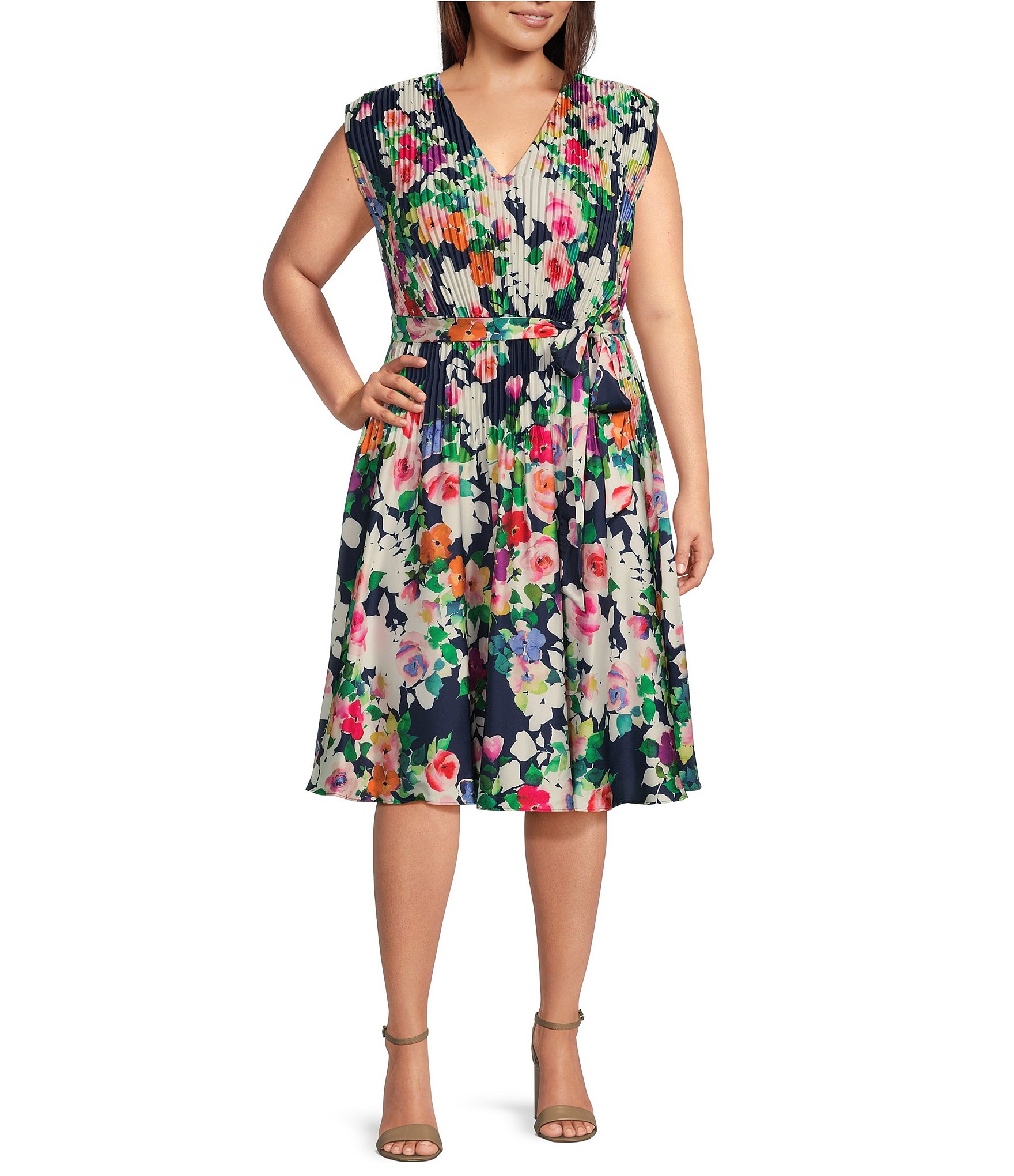 Jessica Howard Plus Size Cap Sleeve V-Neck Tie Waist Floral Pleated