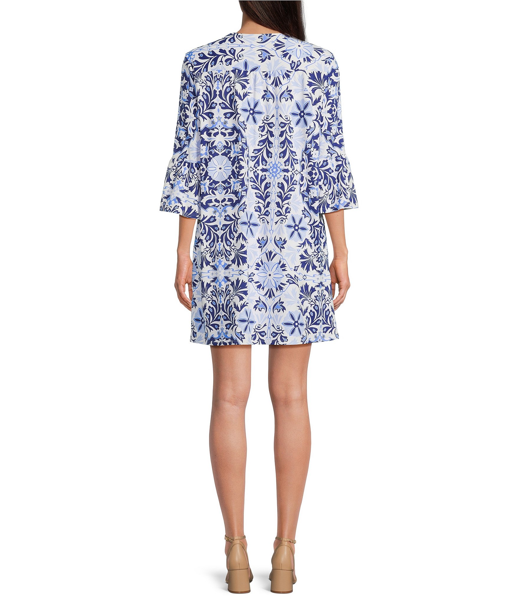 Jude Connally Kerry French Tile White Print Split V-Neck 3/4 Bell Sleeve Knit Shift Dress