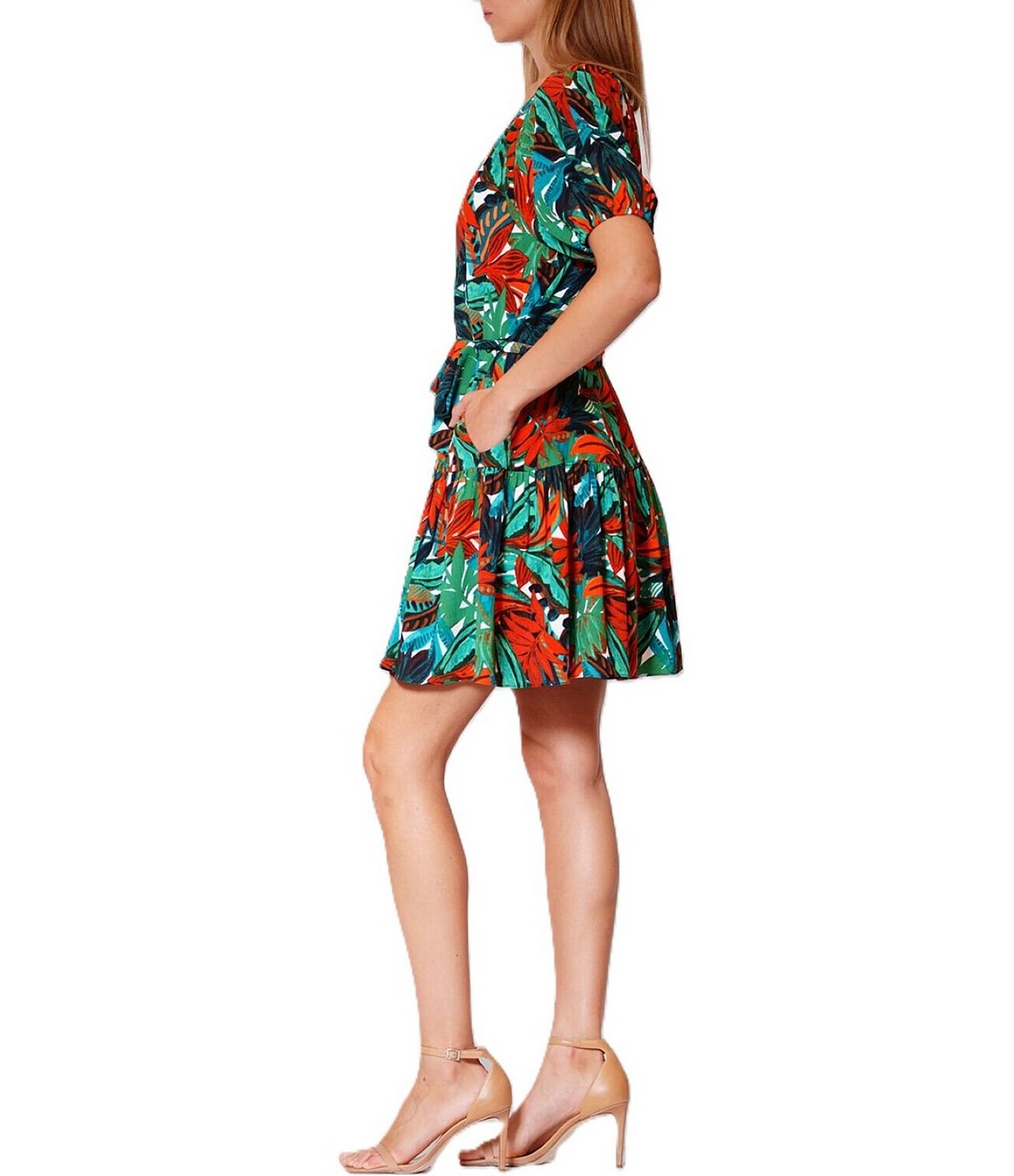Julia Jordan Short Puff Sleeve V-Neck Mini Dress