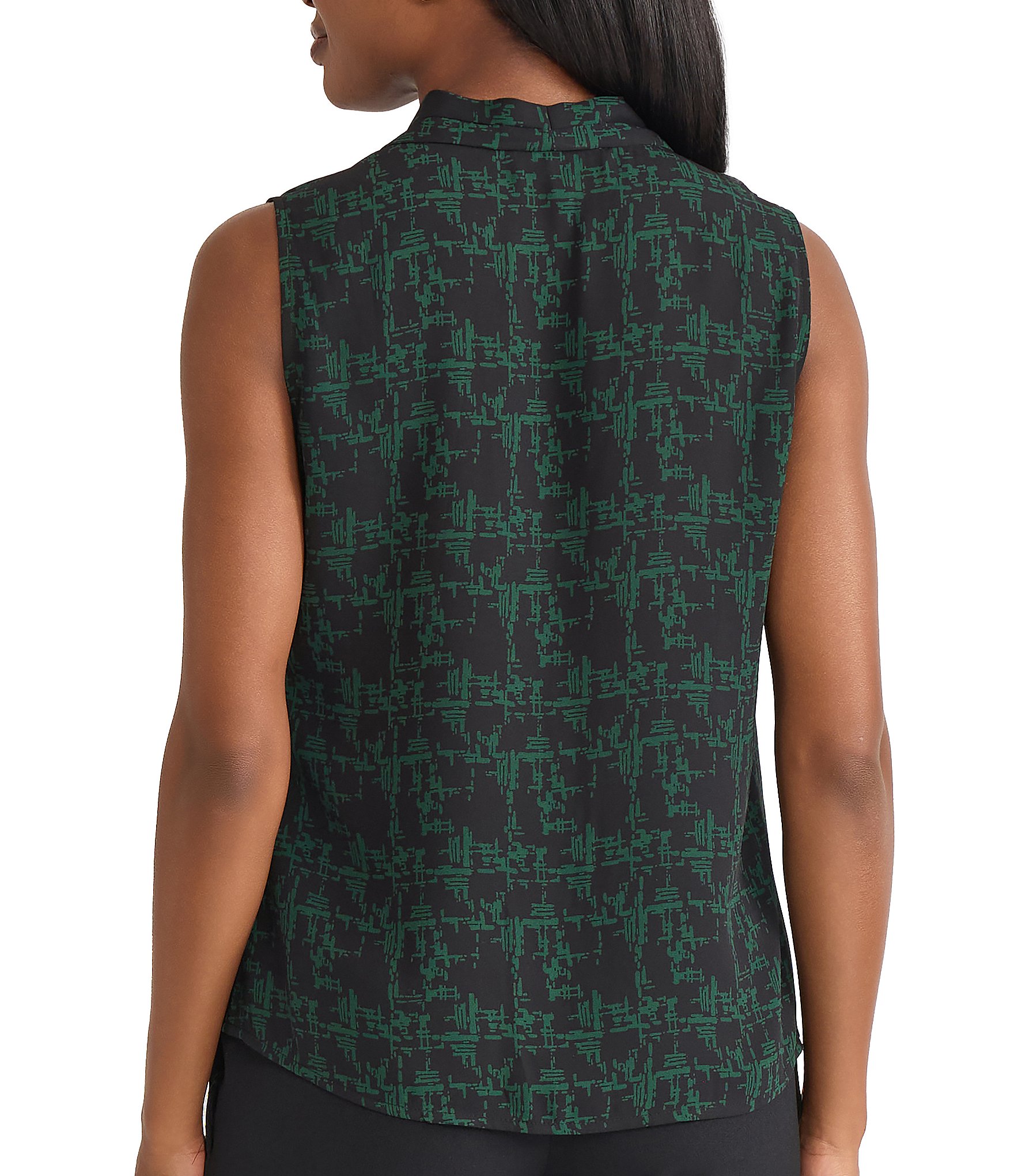 Kasper Petite V-Neck Print Crepe To Sheen Sleeveless Top