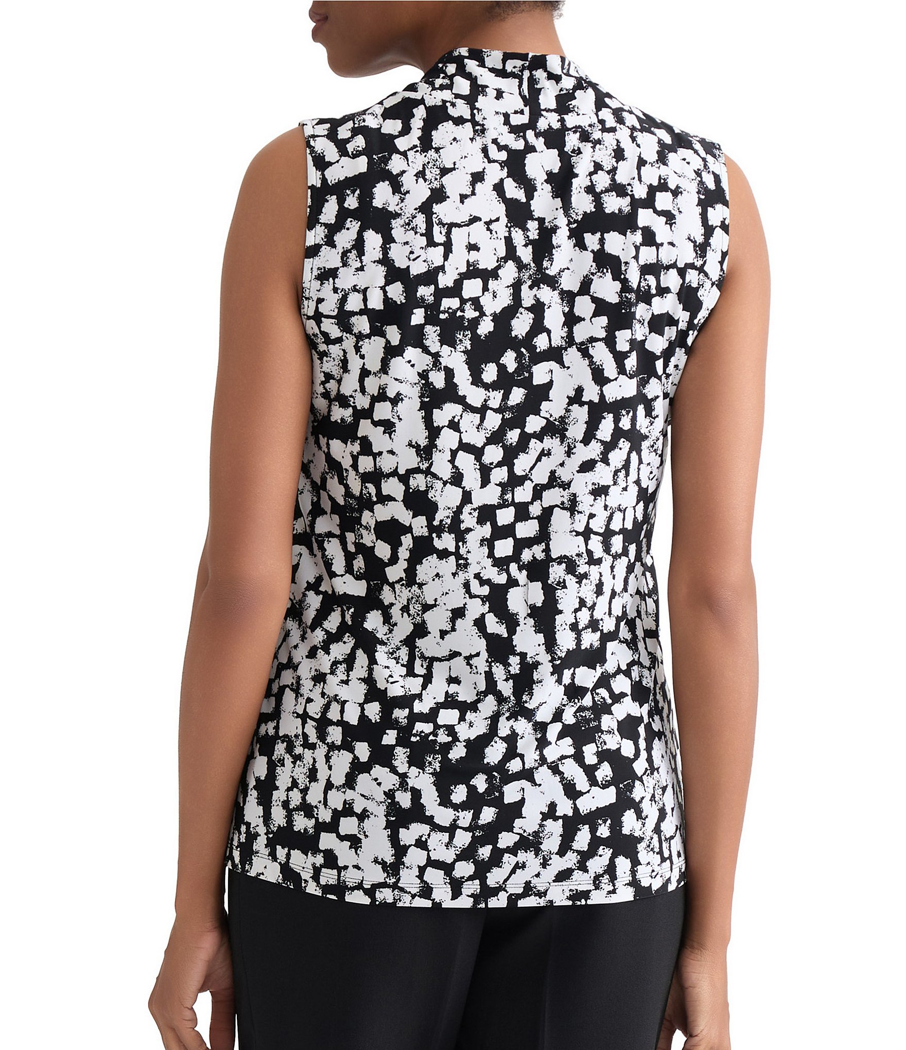 Kasper Sleeveless Knot Front Printed Blouse