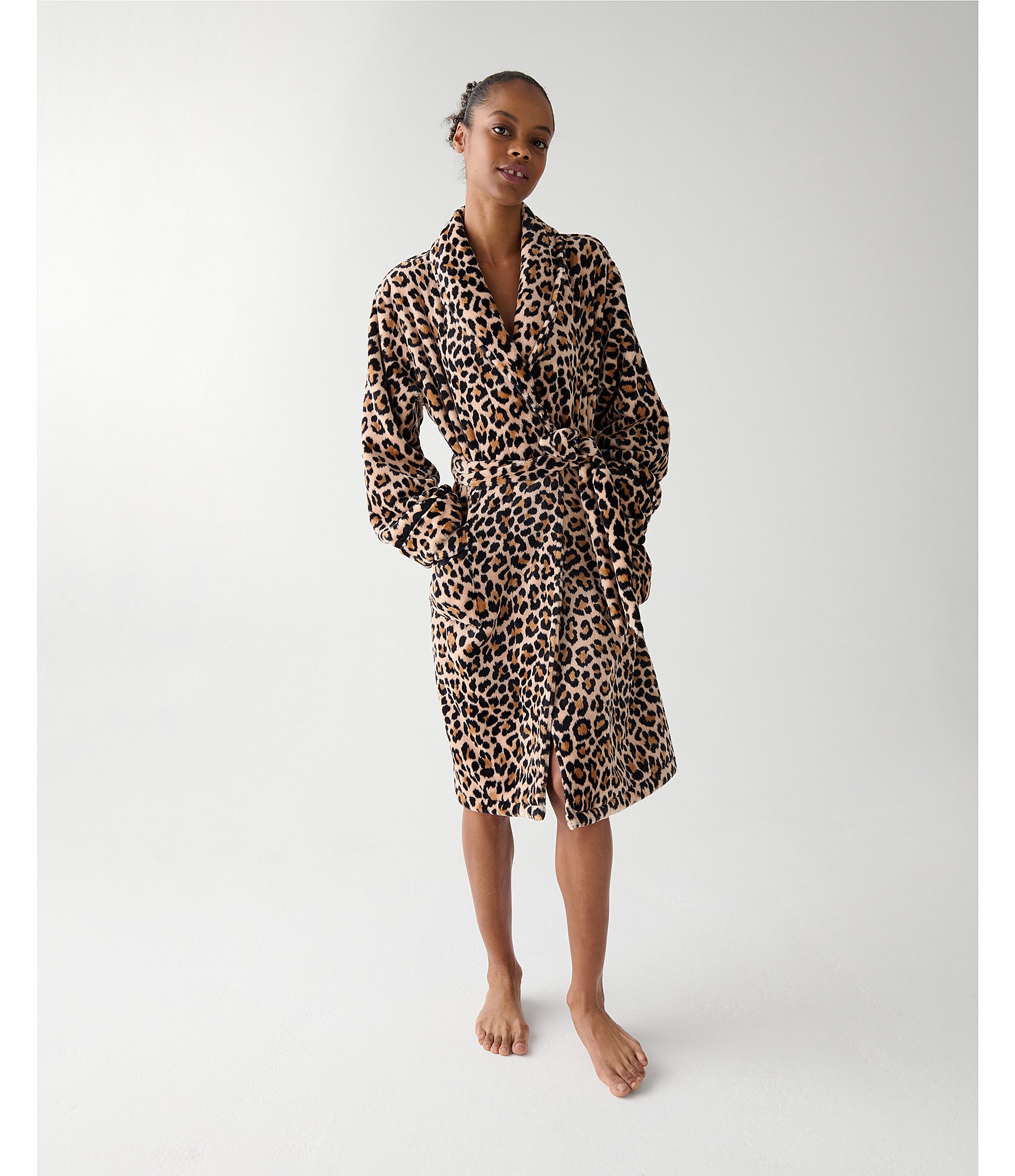 kate spade new york Leopard Print Long Sleeve Shawl Collar Chenille Plush Short Robe