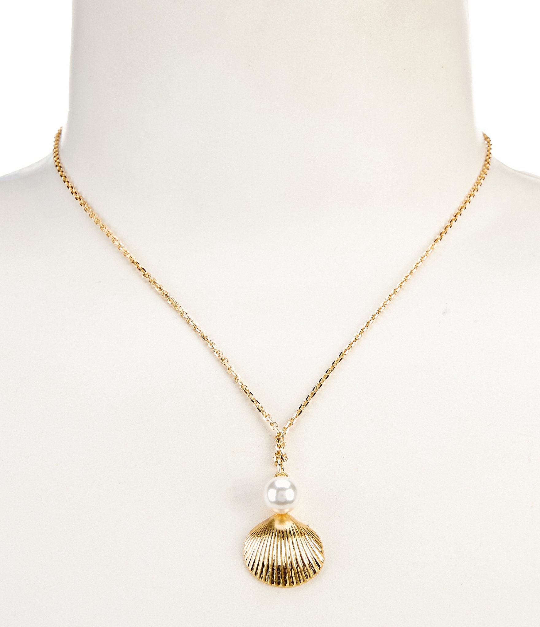 Mini seashell necklace sale