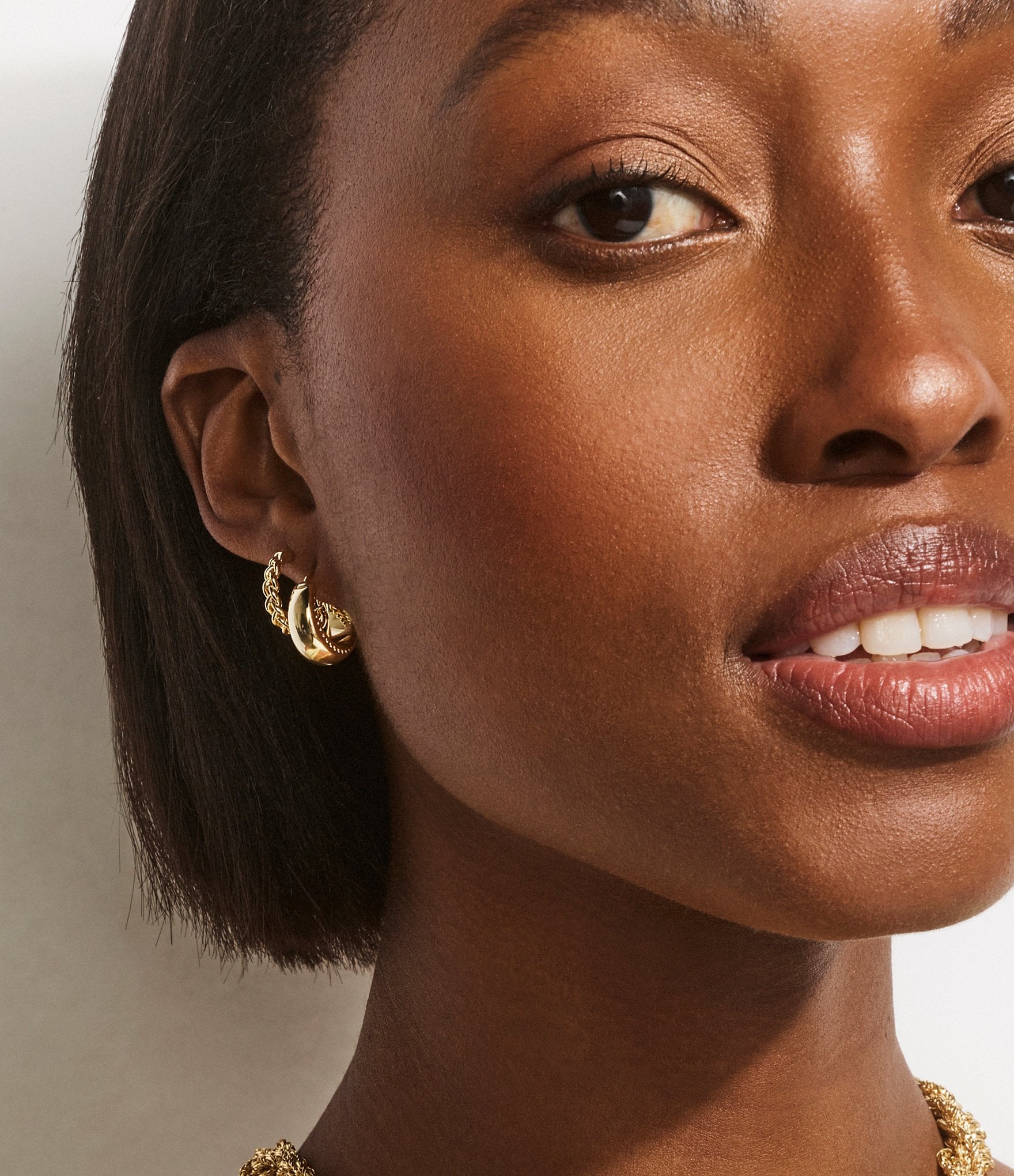 Kendra Scott Gabriella Huggie Hoop Earrings